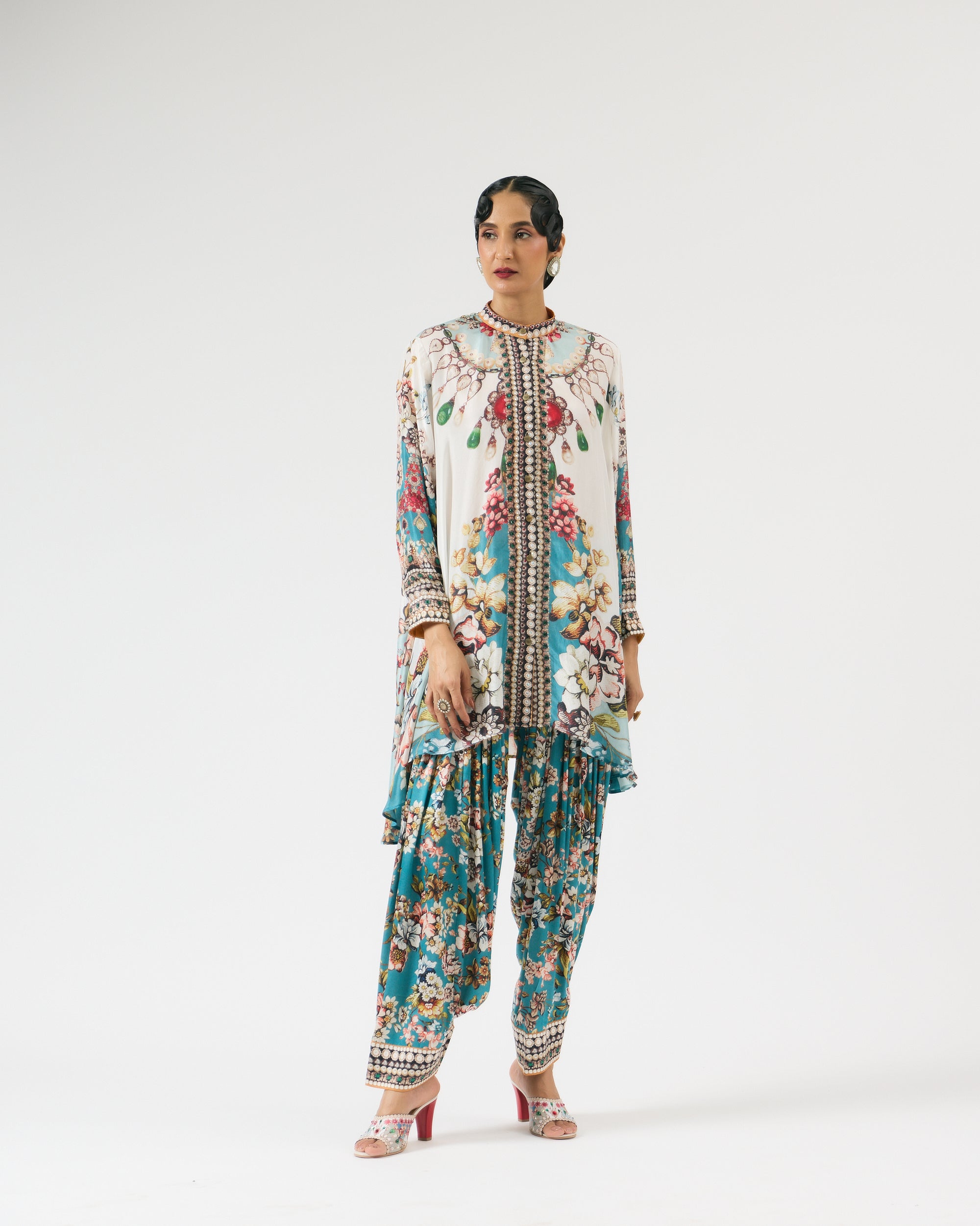 Nizam : Nilofer - Ivory/Aqua