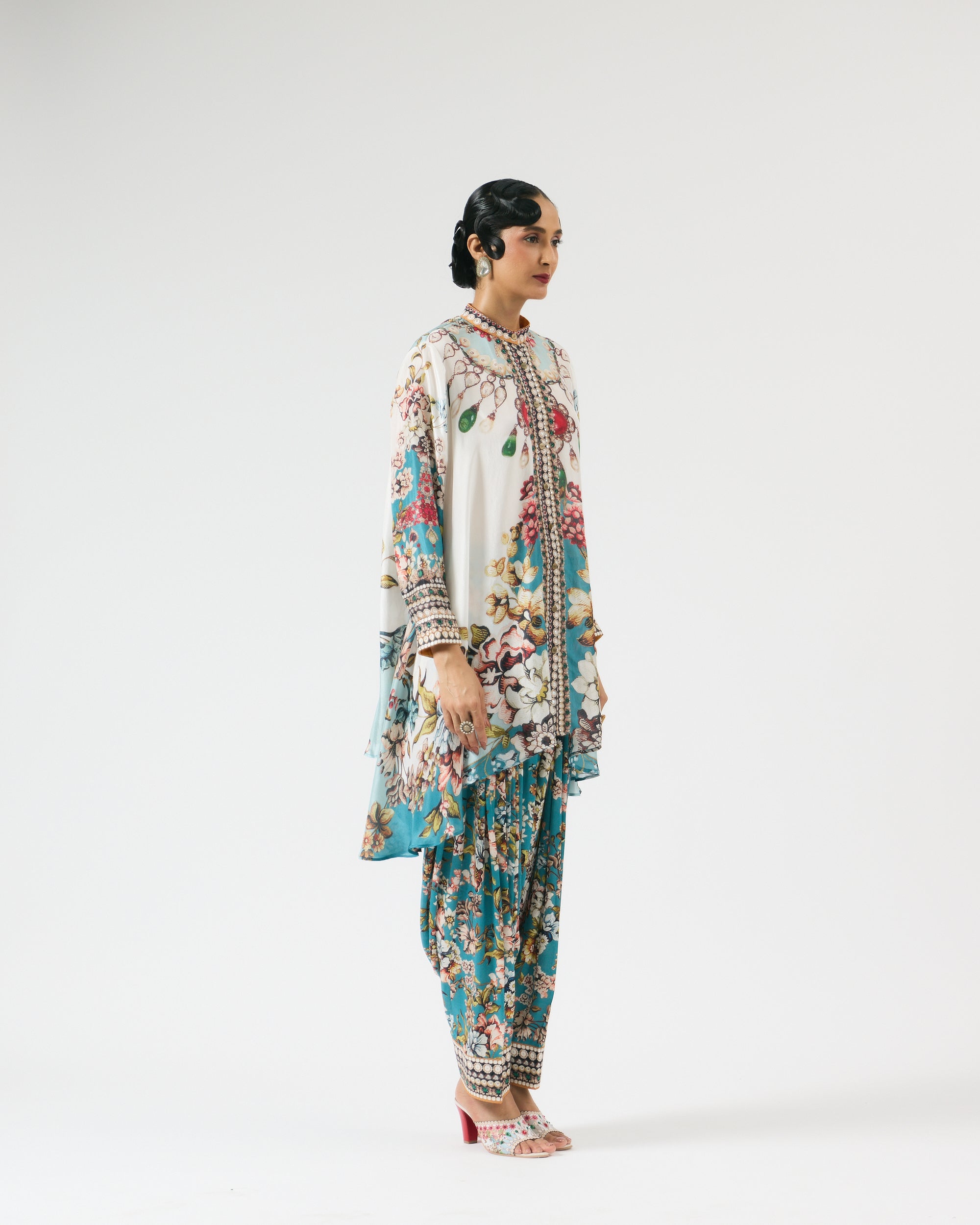 Nizam : Nilofer - Ivory/Aqua