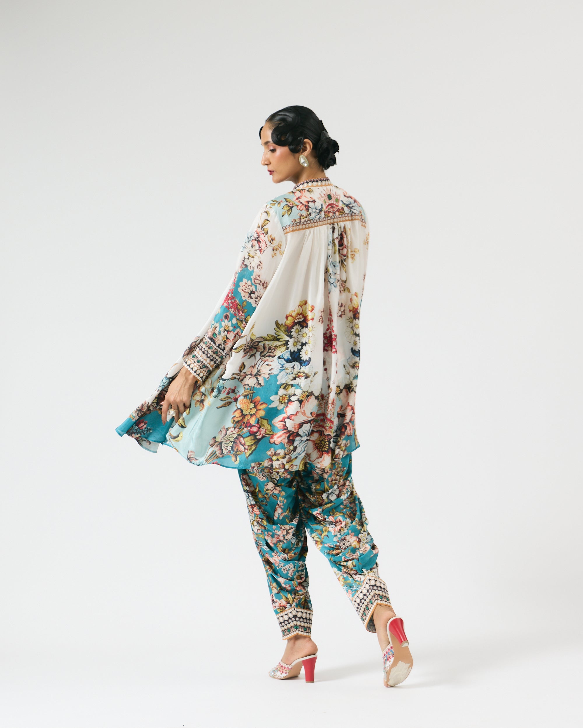 Nizam : Nilofer - Ivory/Aqua