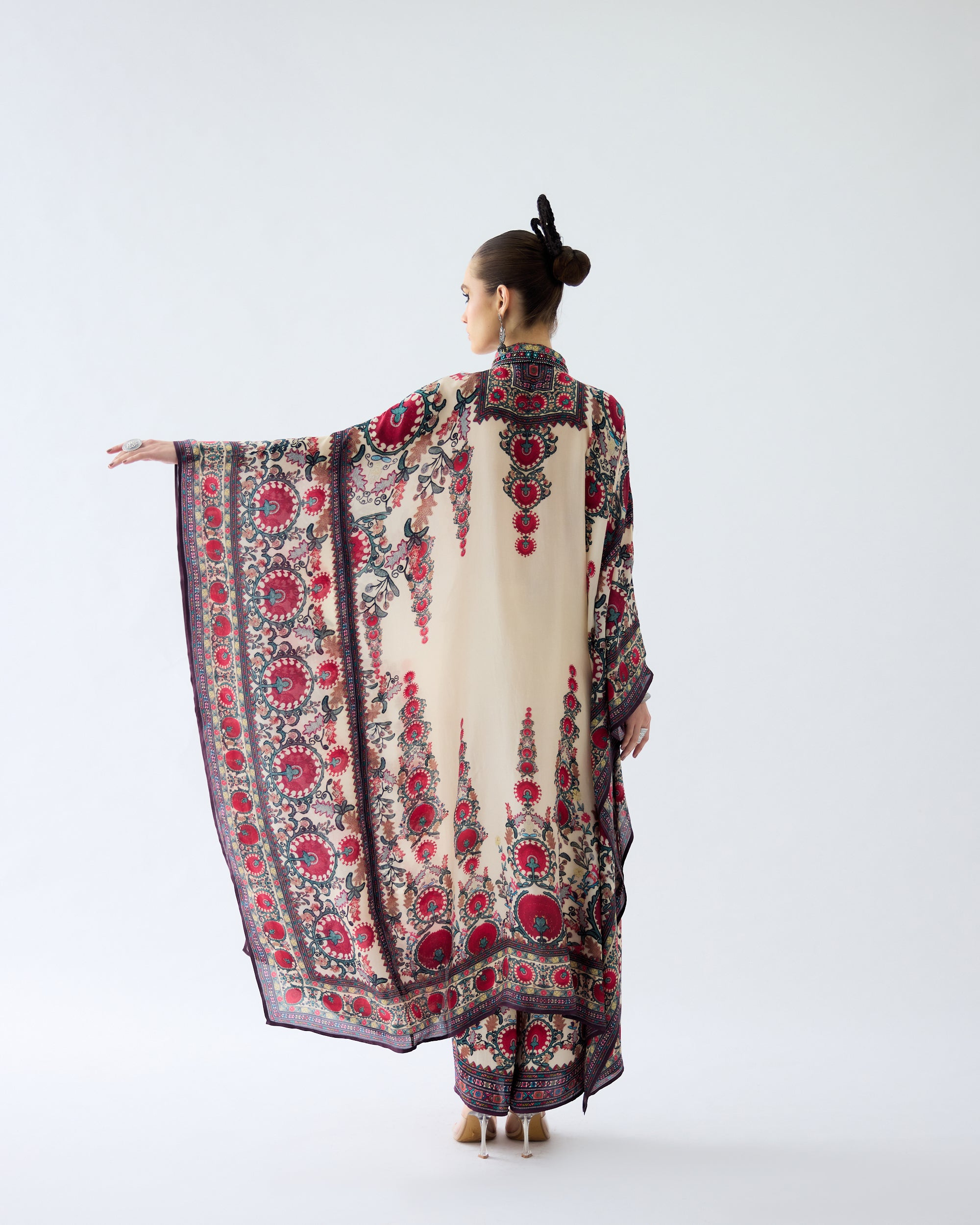 Bukhara : Sharifa - Maroon