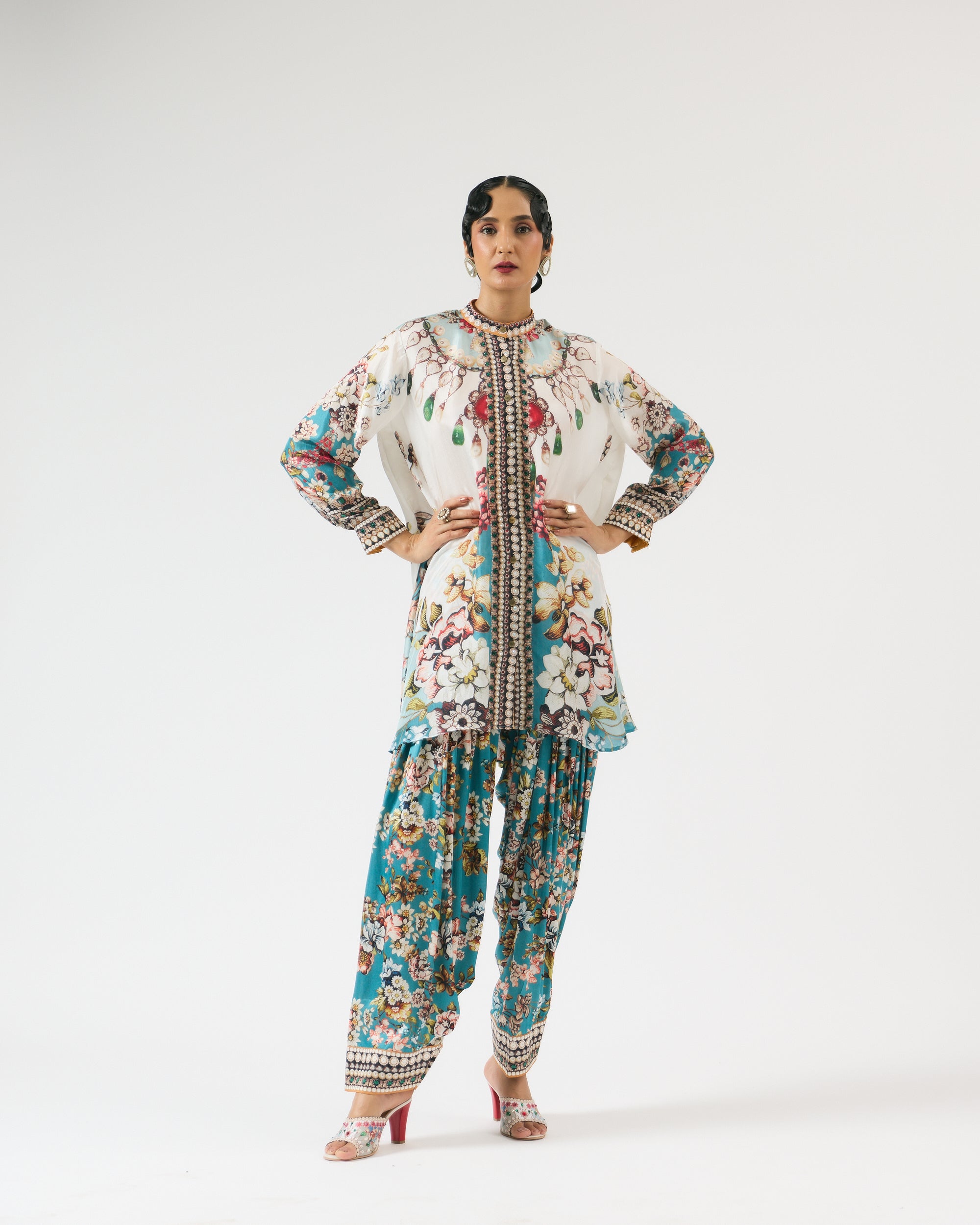 Nizam : Nilofer - Ivory/Aqua