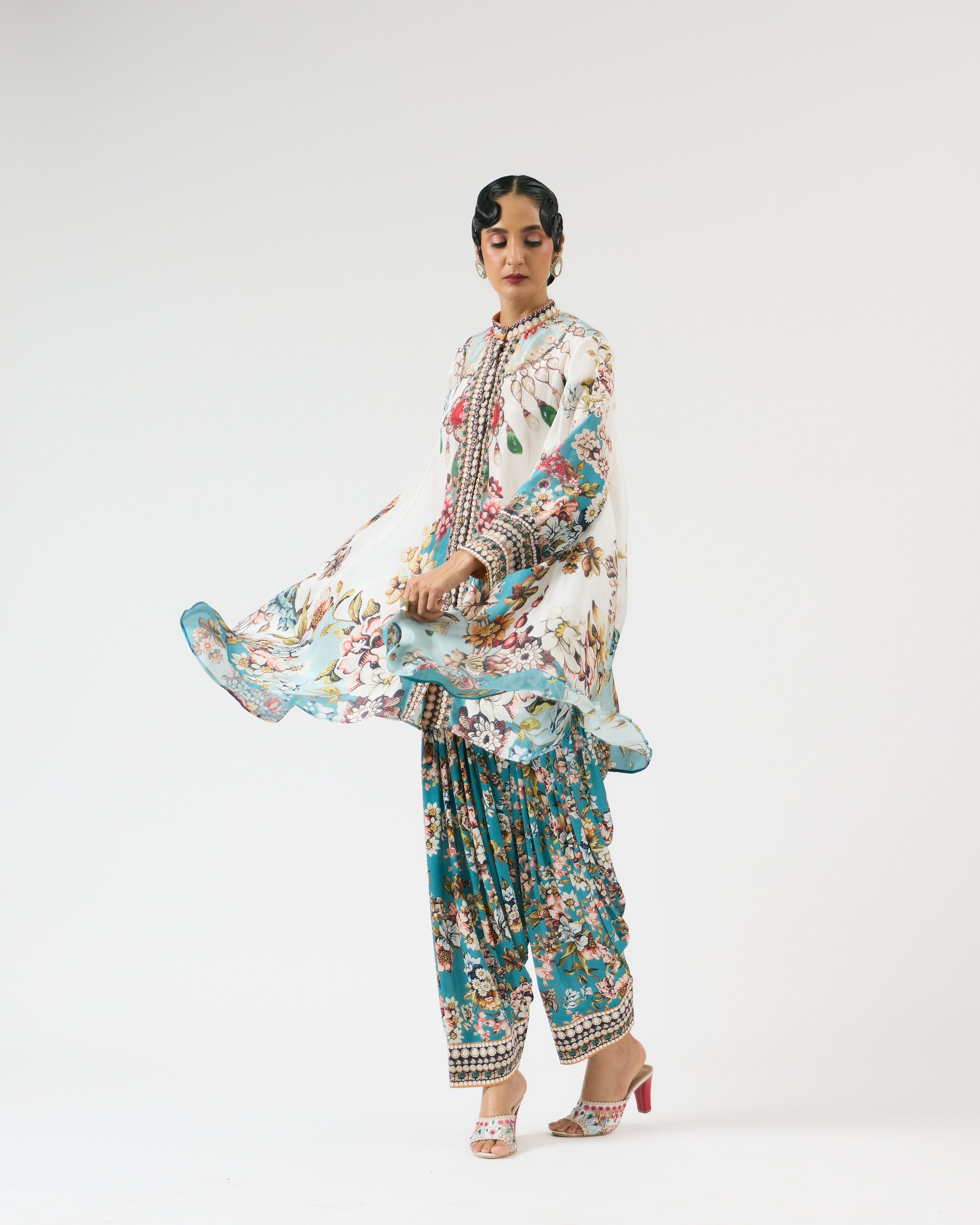Nizam : Nilofer - Ivory/Aqua