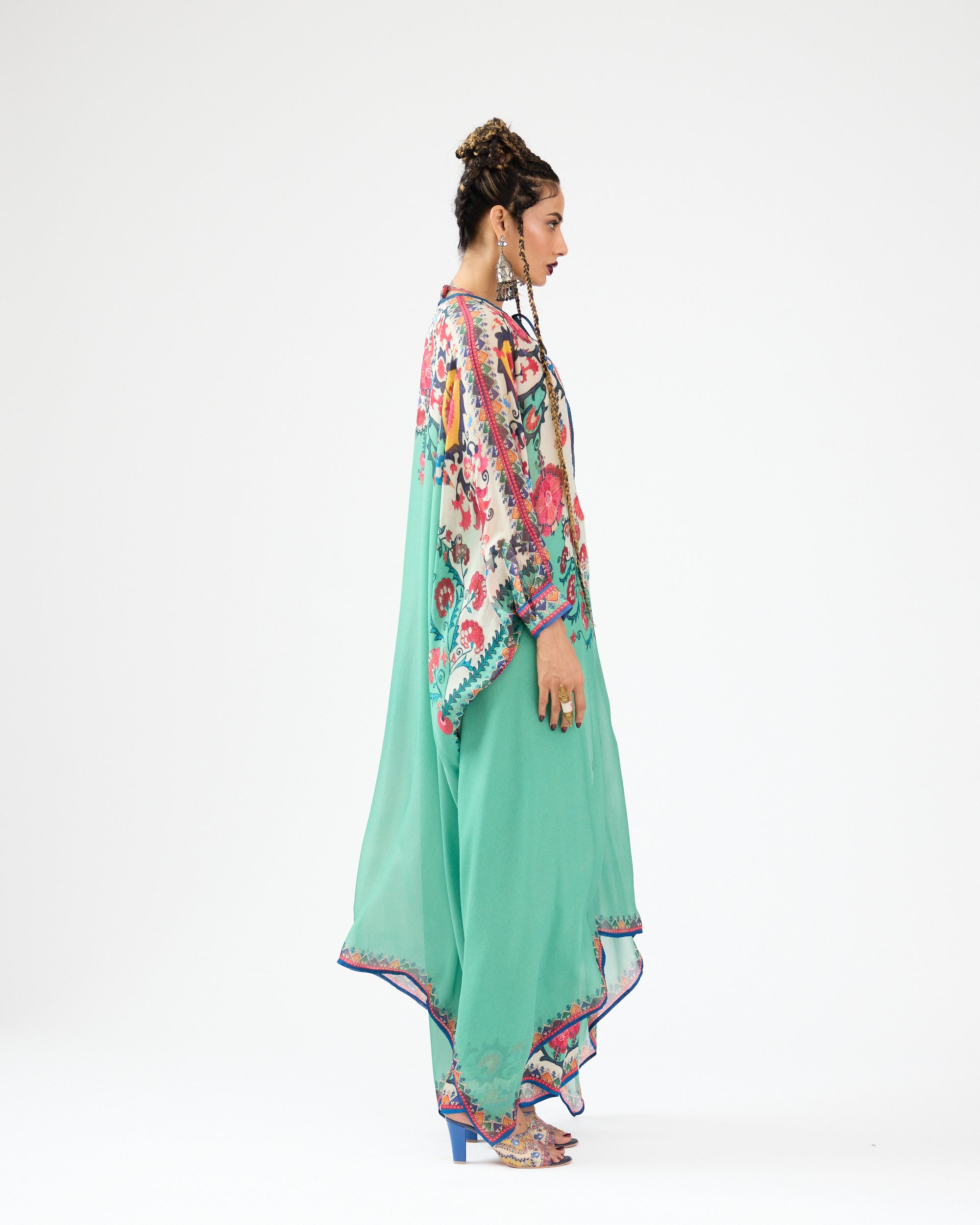 A Bukhara Summer : Aminaz - Mint