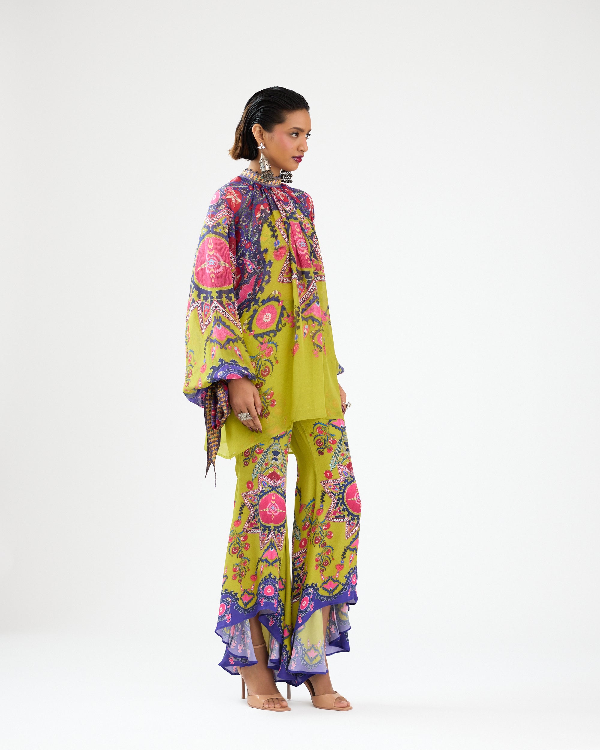 A Bukhara Summer : Gia - Lime