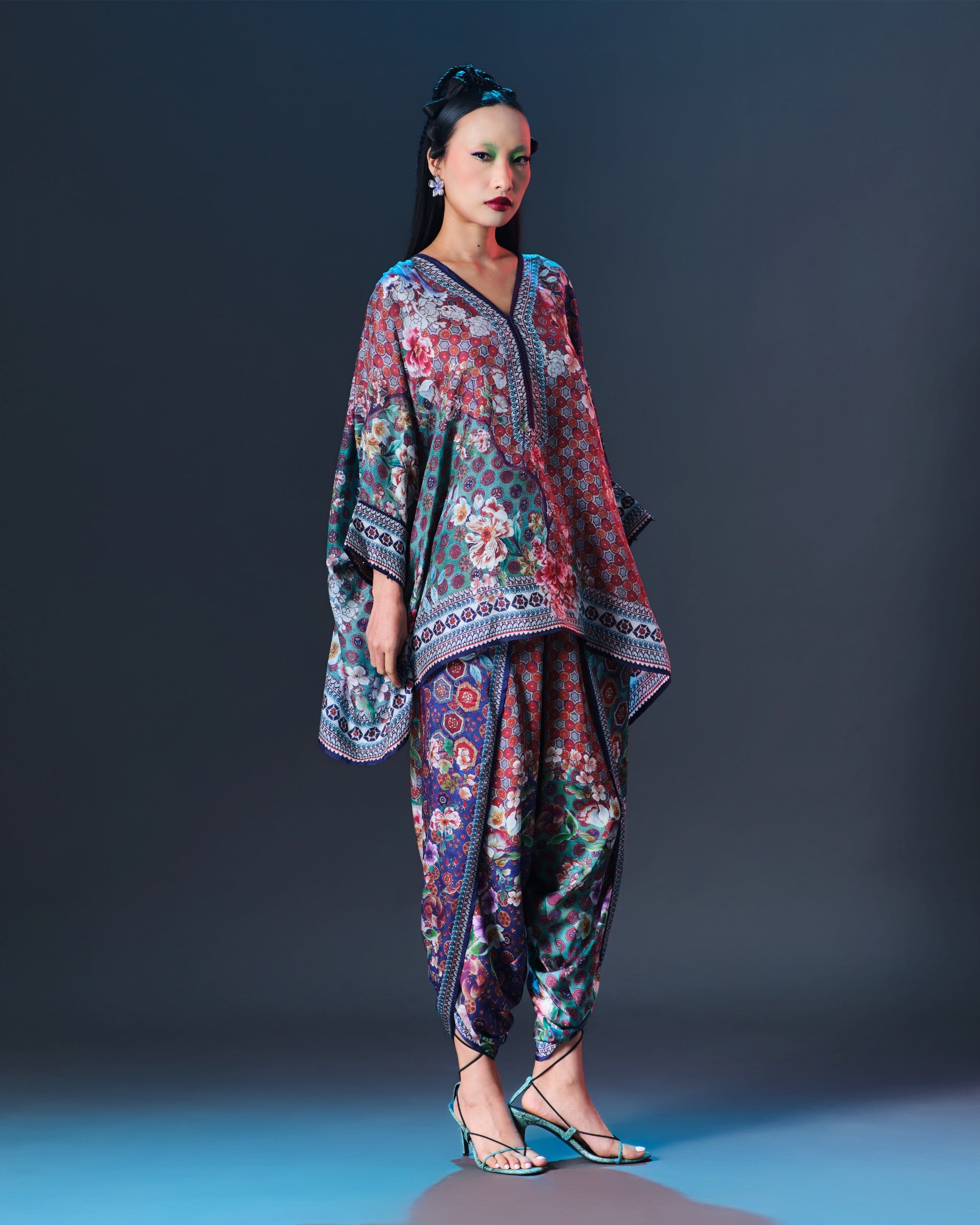 Ikebana : Chanel/Sonth - Multi