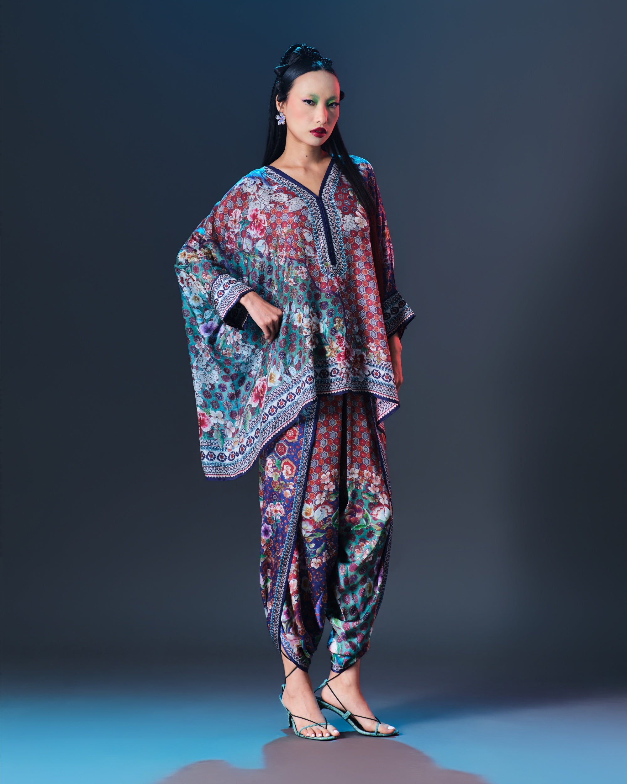 Ikebana : Chanel/Sonth - Multi