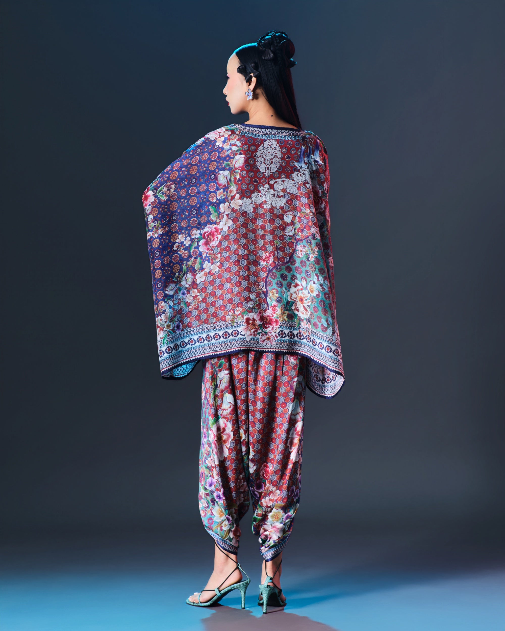 Ikebana : Chanel/Sonth - Multi