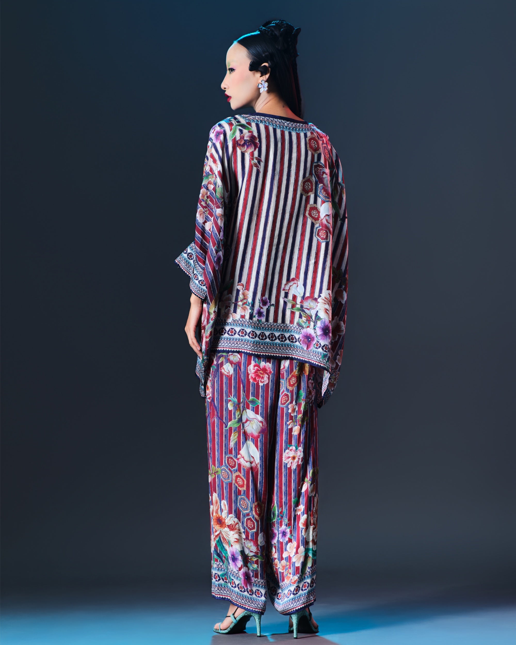 Ikebana : Chanel - Stripe