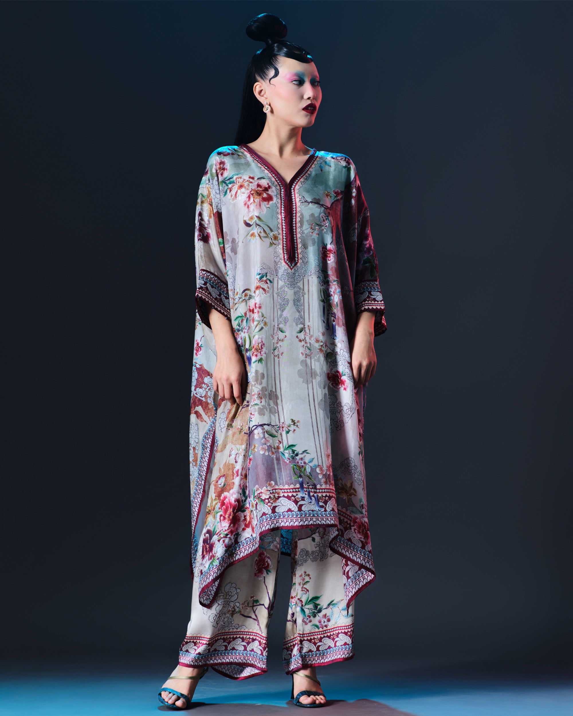 Ikebana : Chantelle 42" - Pastel