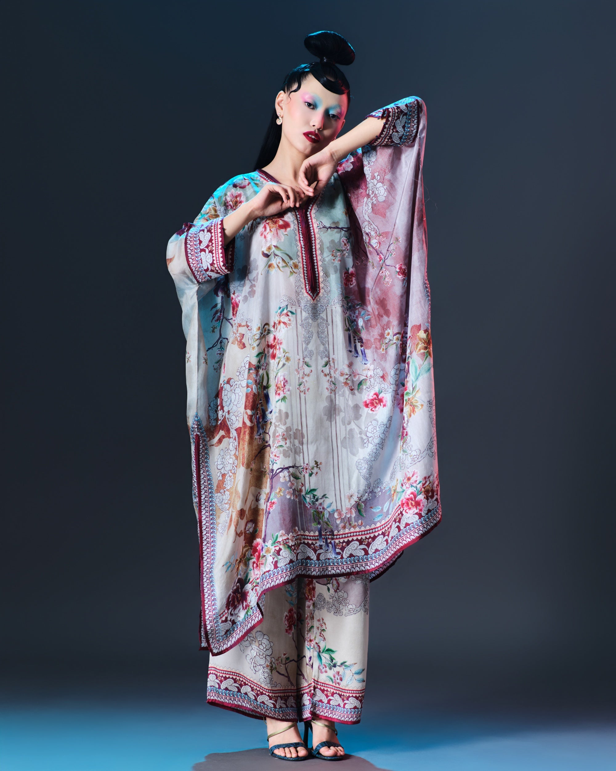 Ikebana : Chantelle 42" - Pastel