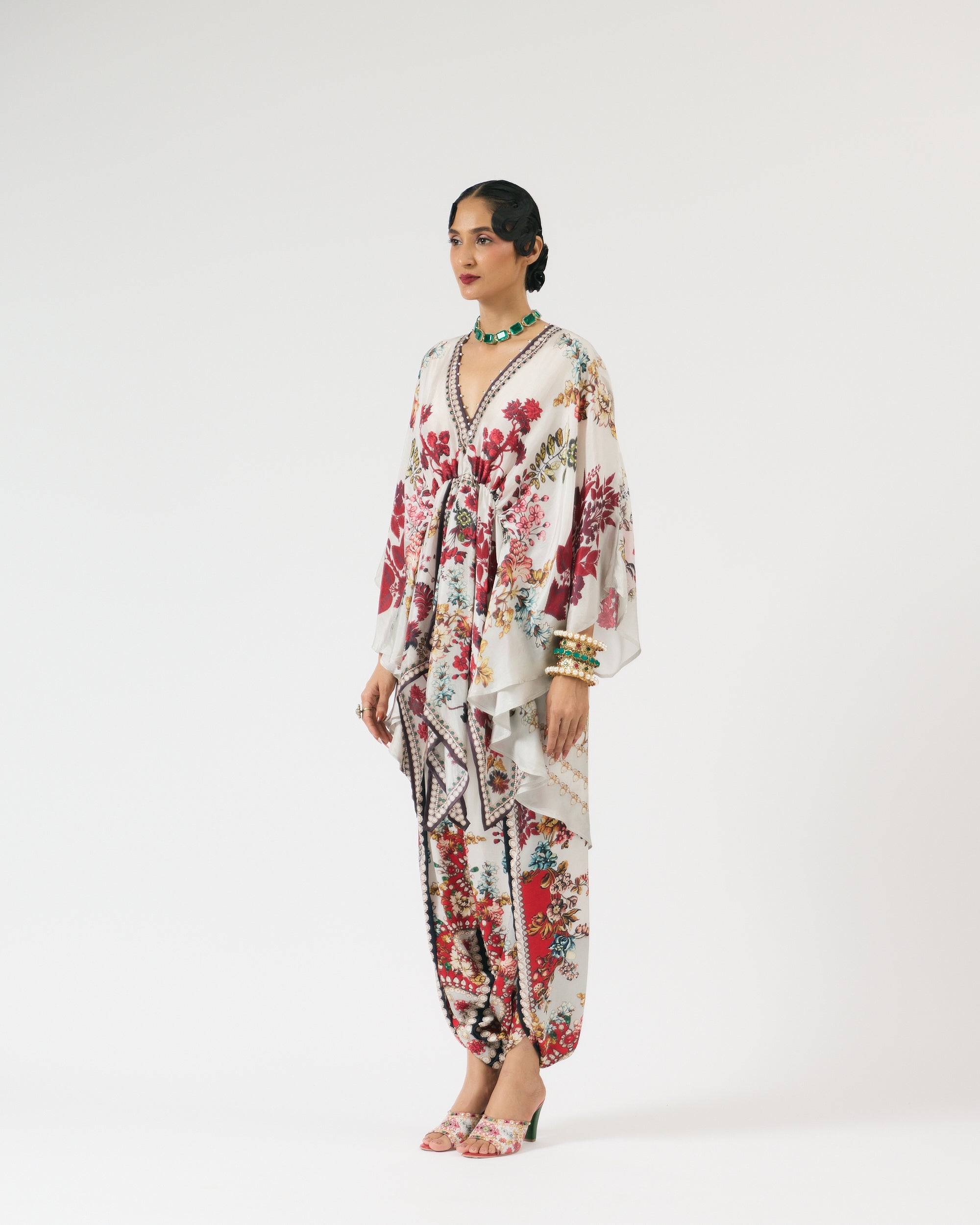 Nizam : Inayat - Ivory/Red
