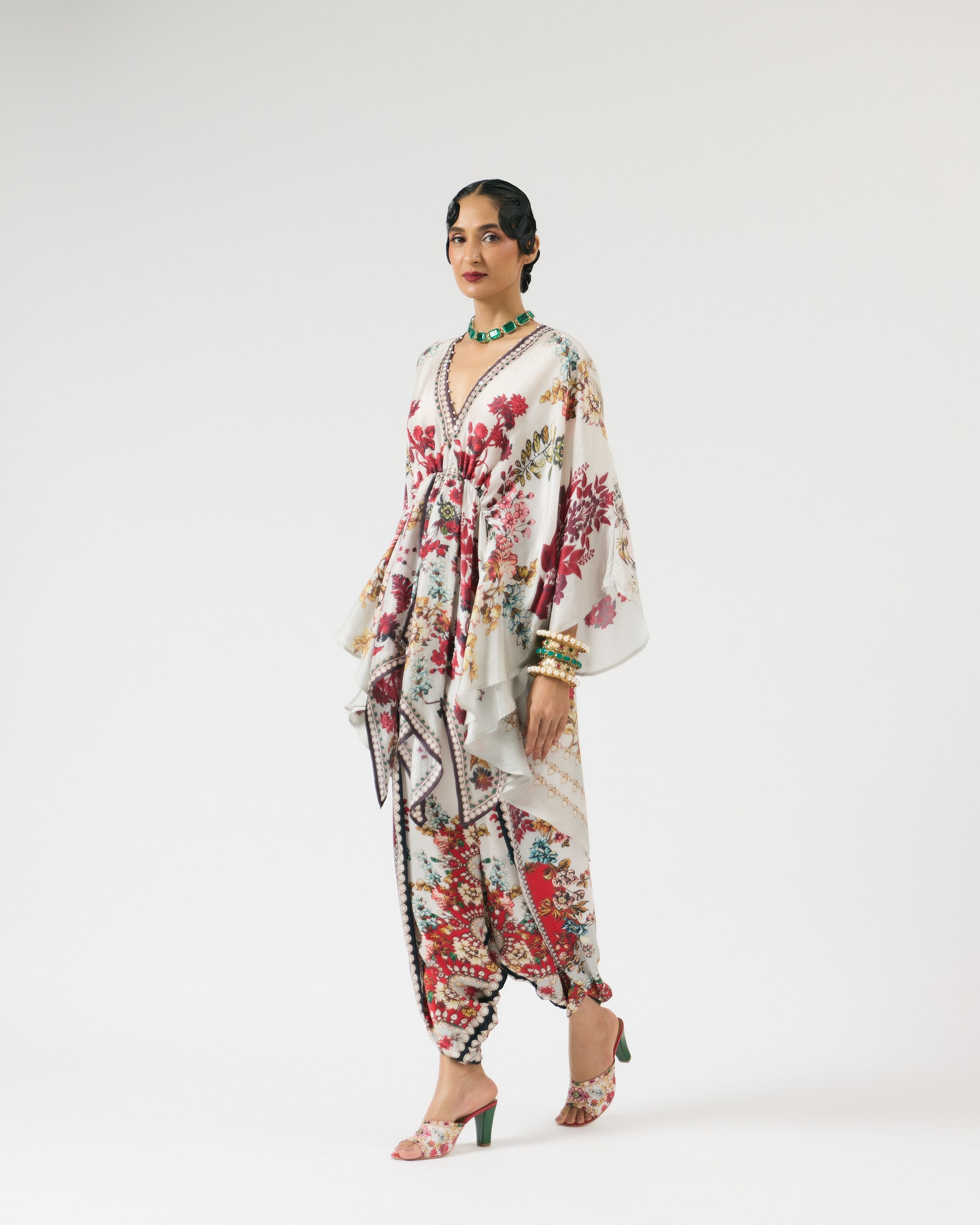 Nizam : Inayat - Ivory/Red