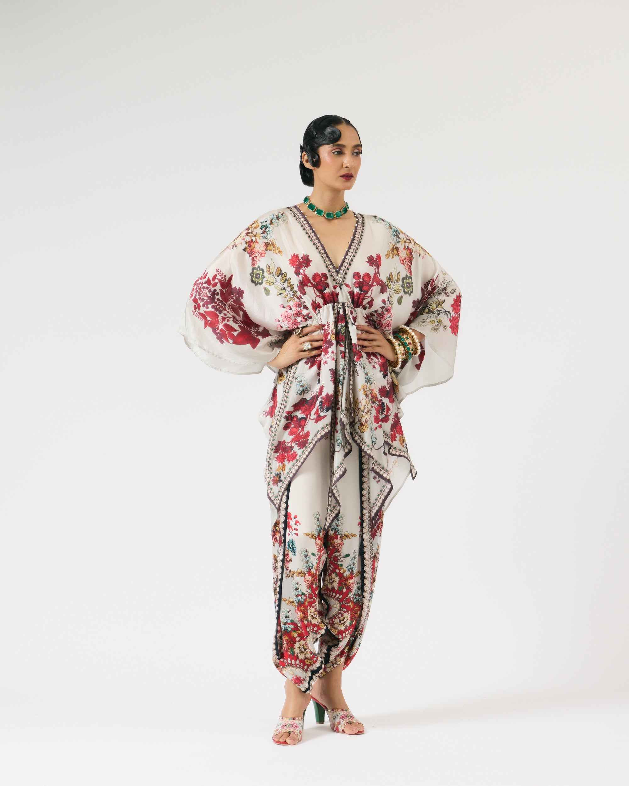 Nizam : Inayat - Ivory/Red