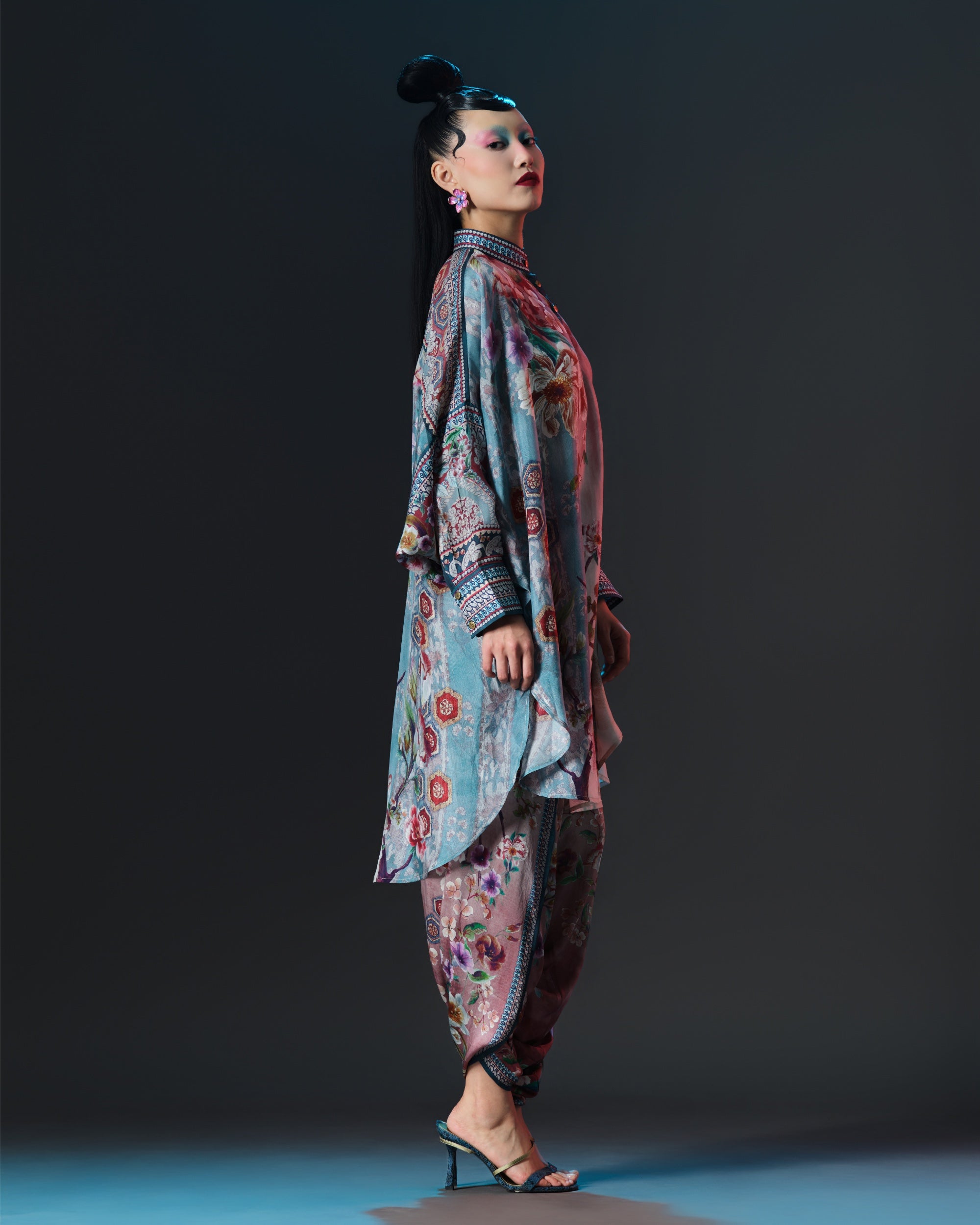 Ikebana : Mabel - Aqua/Brick