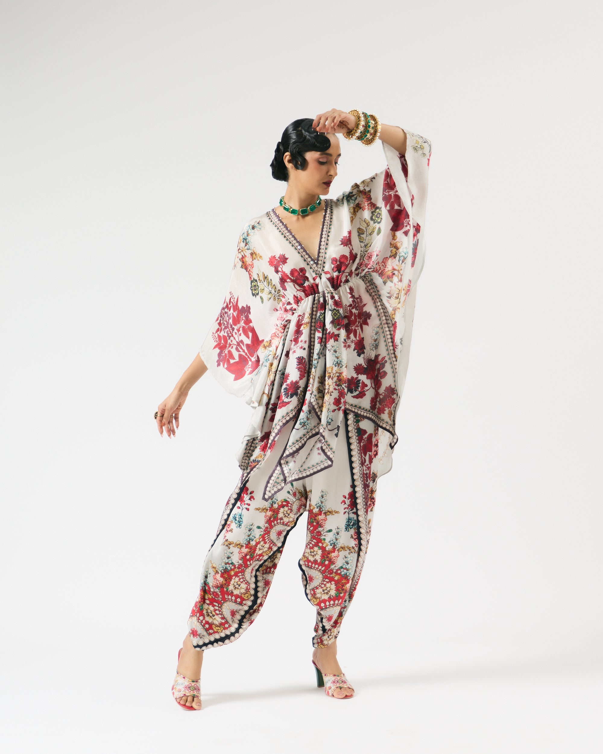 Nizam : Inayat - Ivory/Red