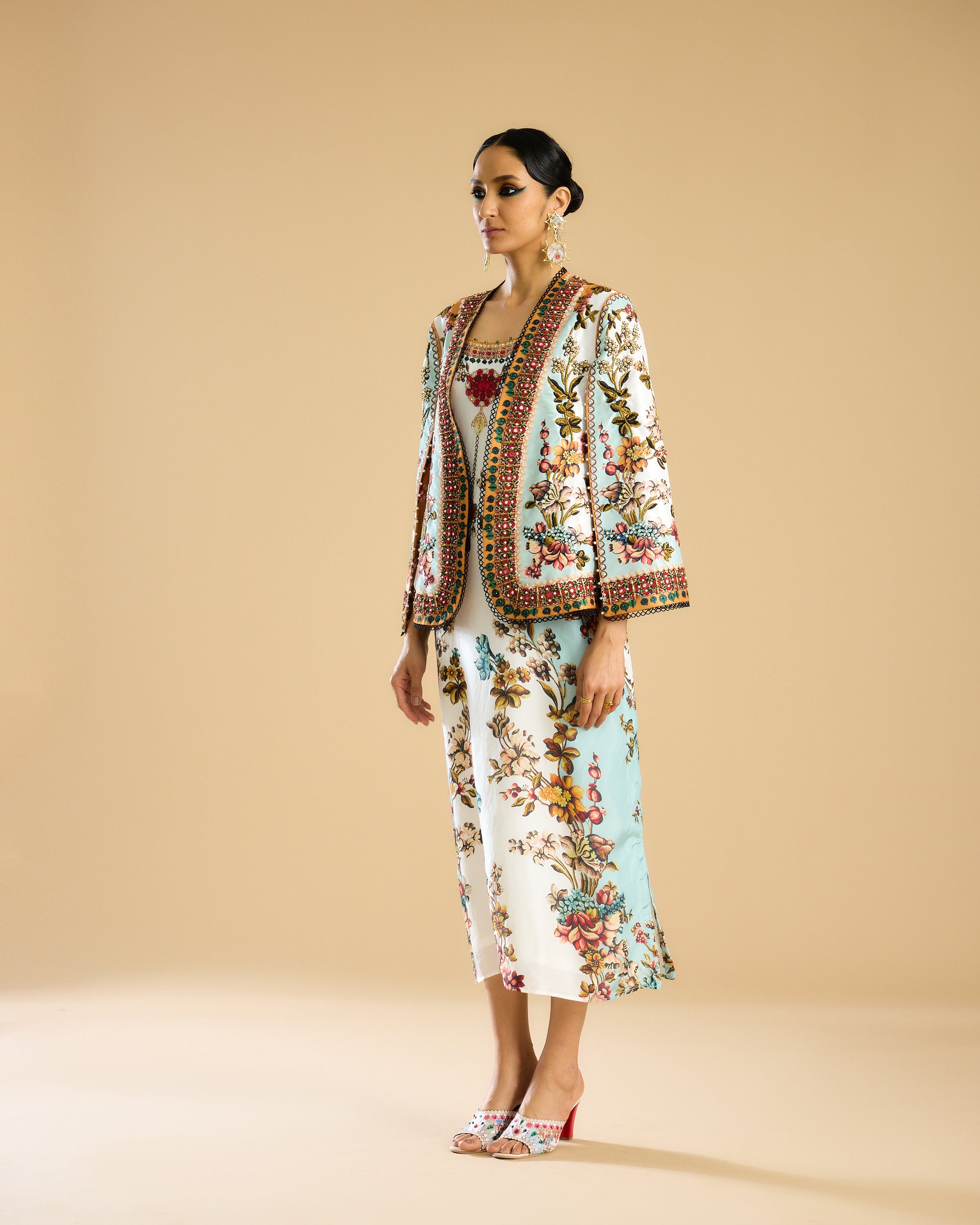 Nizam : Madina/Dasha - Ivory/Aqua