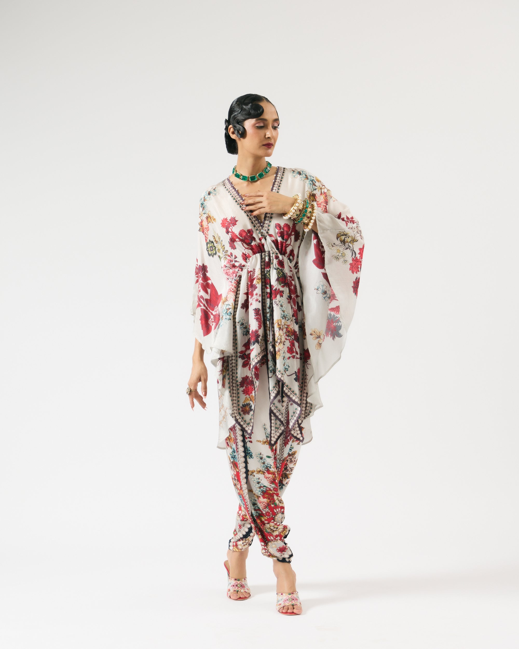 Nizam : Inayat - Ivory/Red