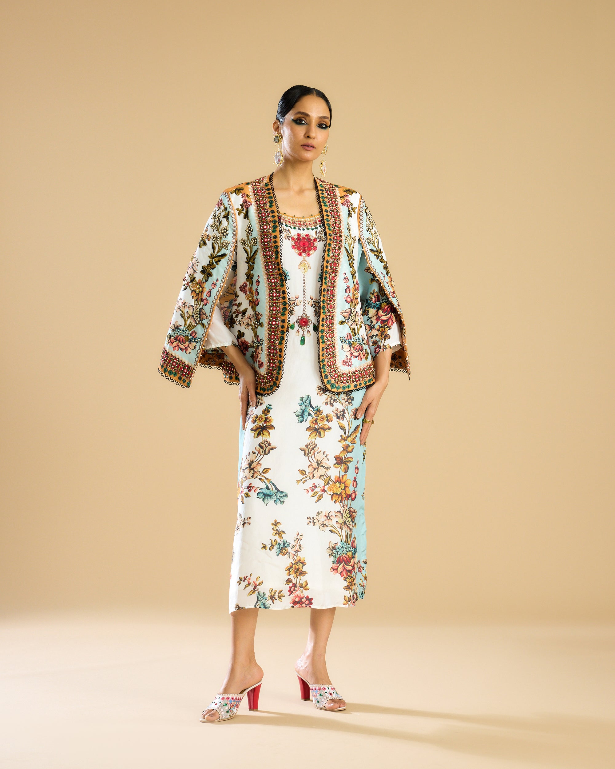 Nizam : Madina/Dasha - Ivory/Aqua