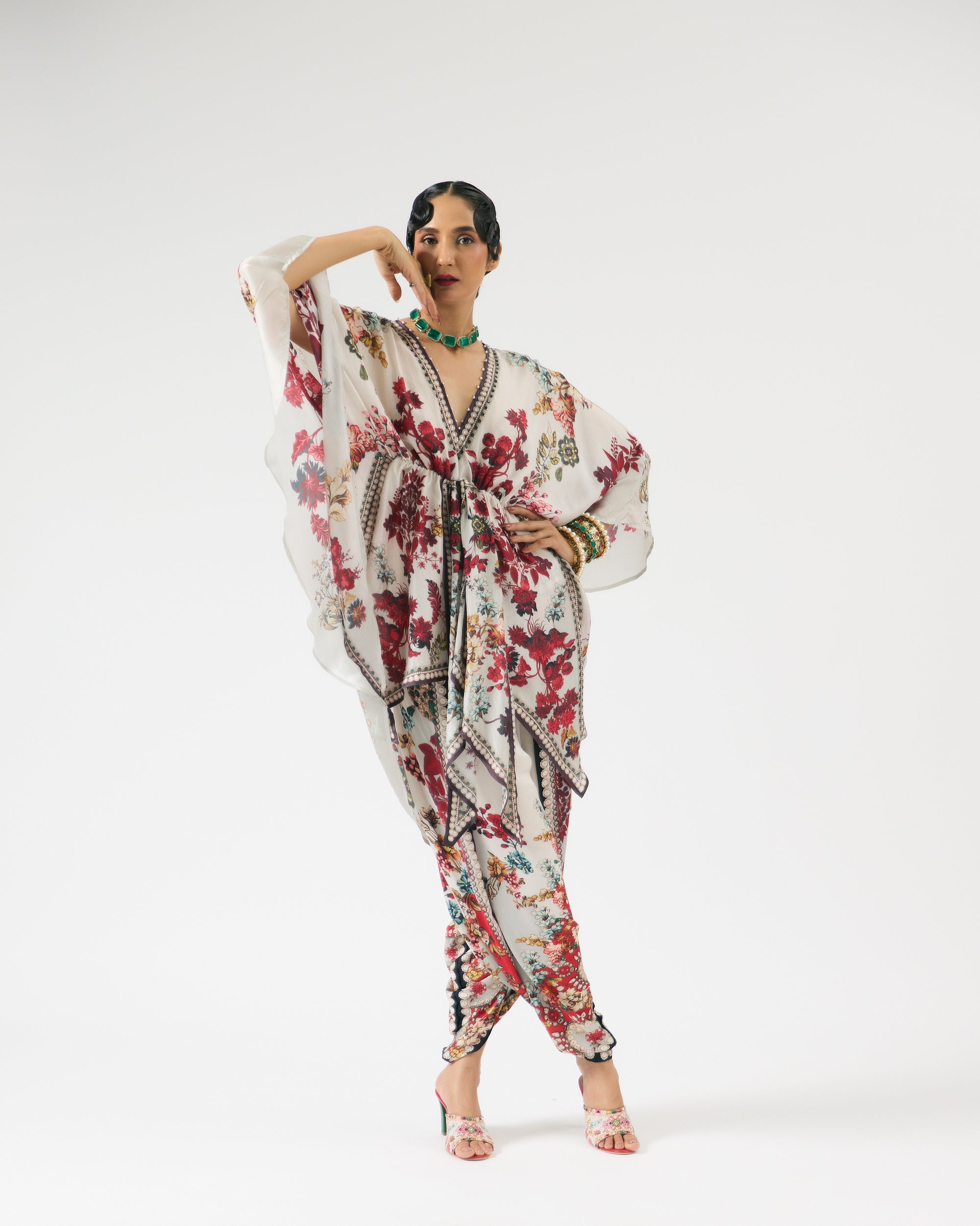 Nizam : Inayat - Ivory/Red