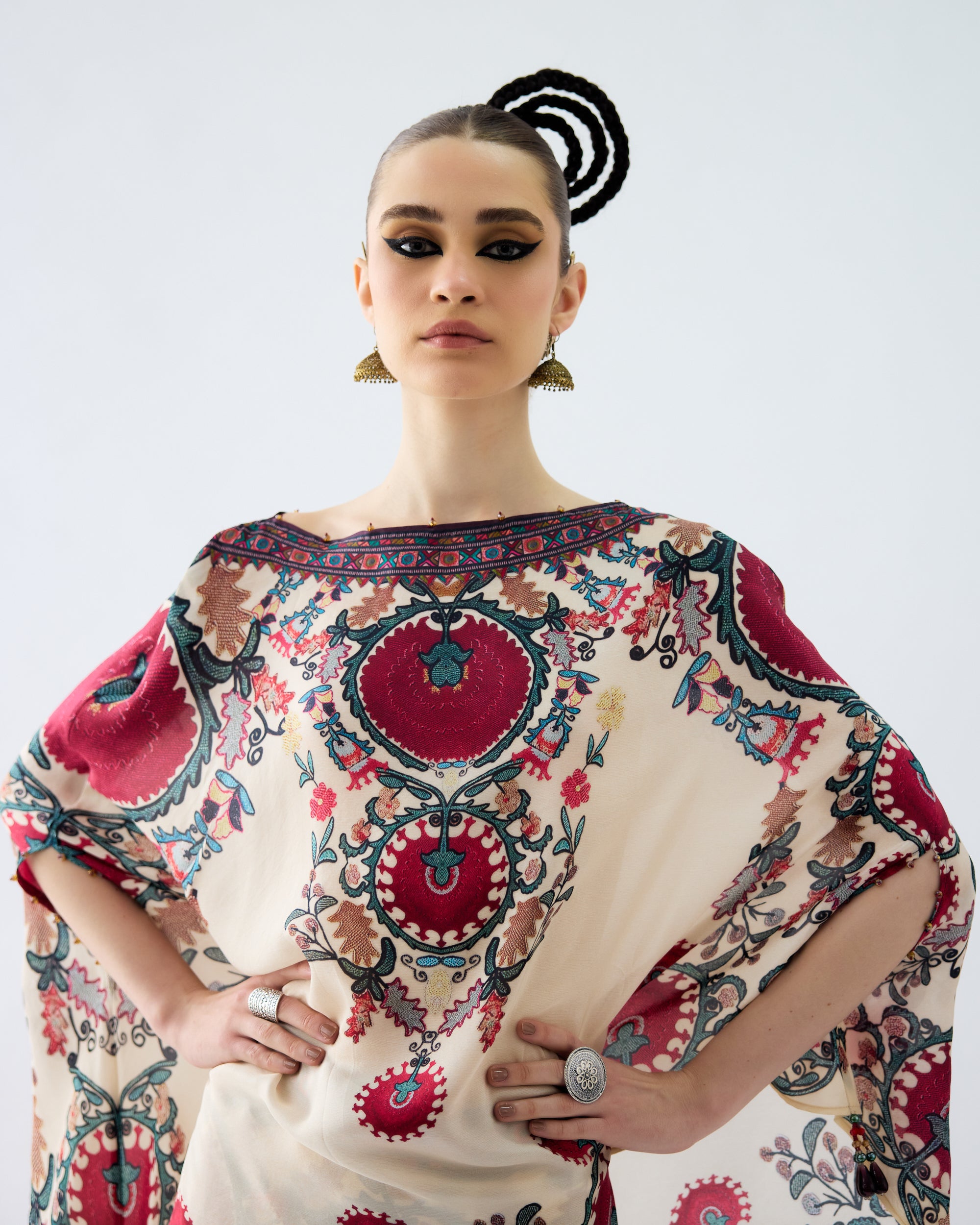 Bukhara : Kamini - Maroon