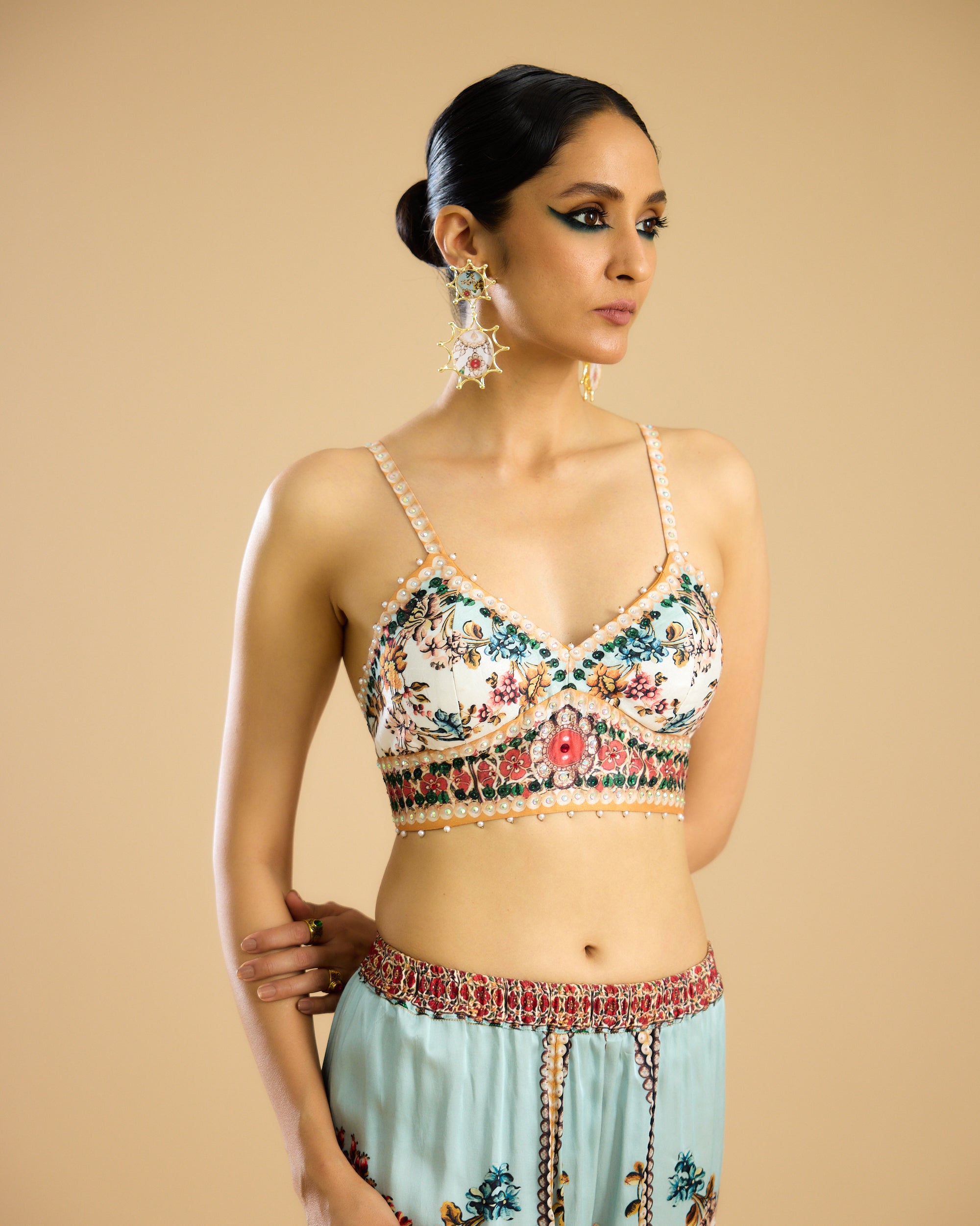 Nizam : Madina - Ivory/Aqua