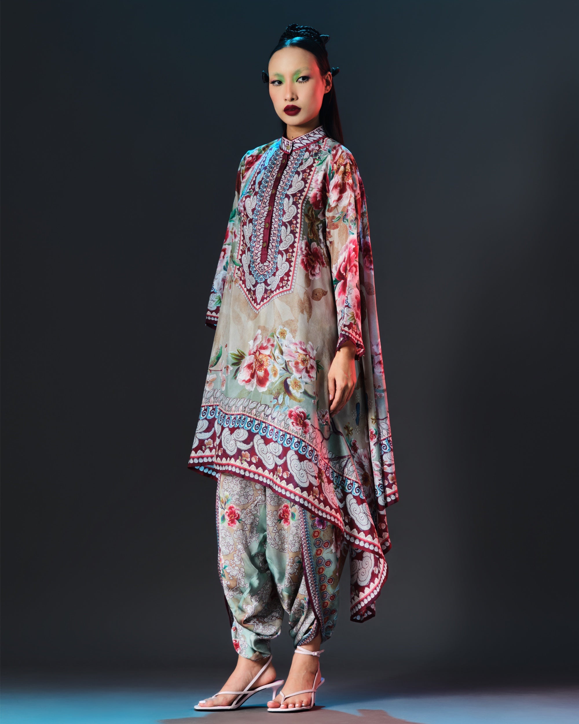 Ikebana : Navya - Beige