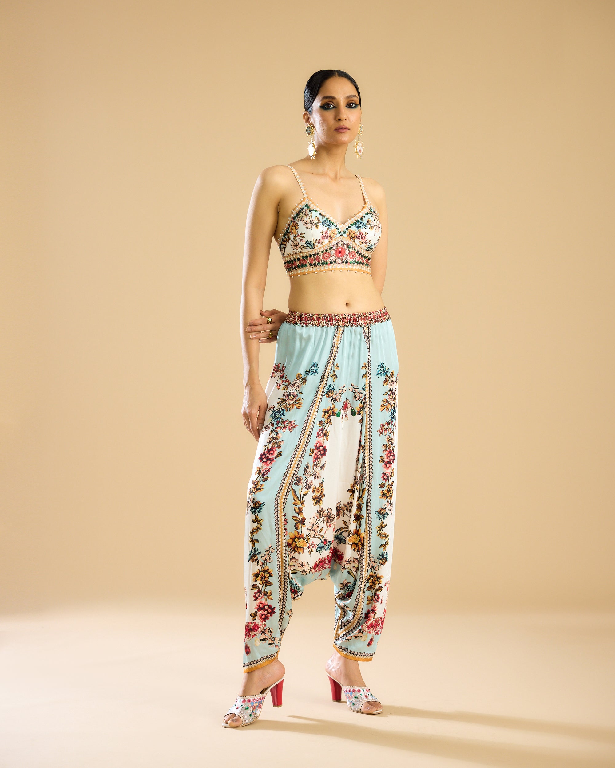 Nizam : Madina - Ivory/Aqua