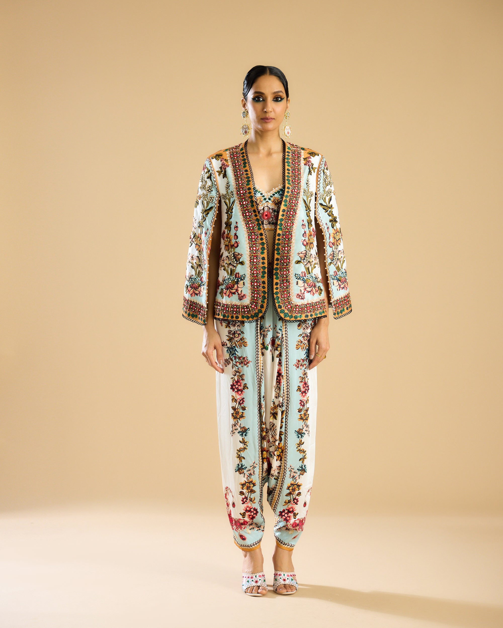 Nizam : Madina - Ivory/Aqua