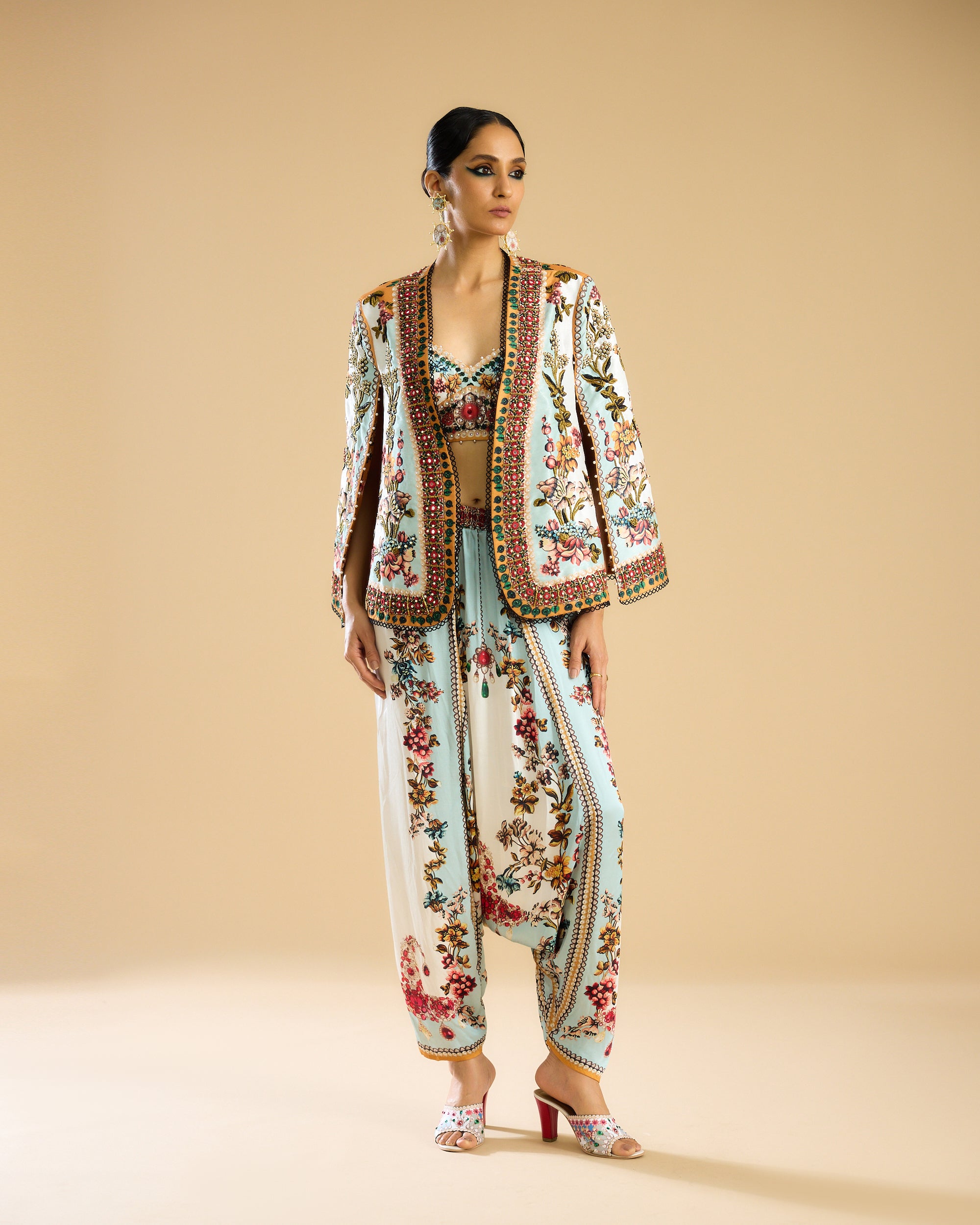 Nizam : Madina - Ivory/Aqua