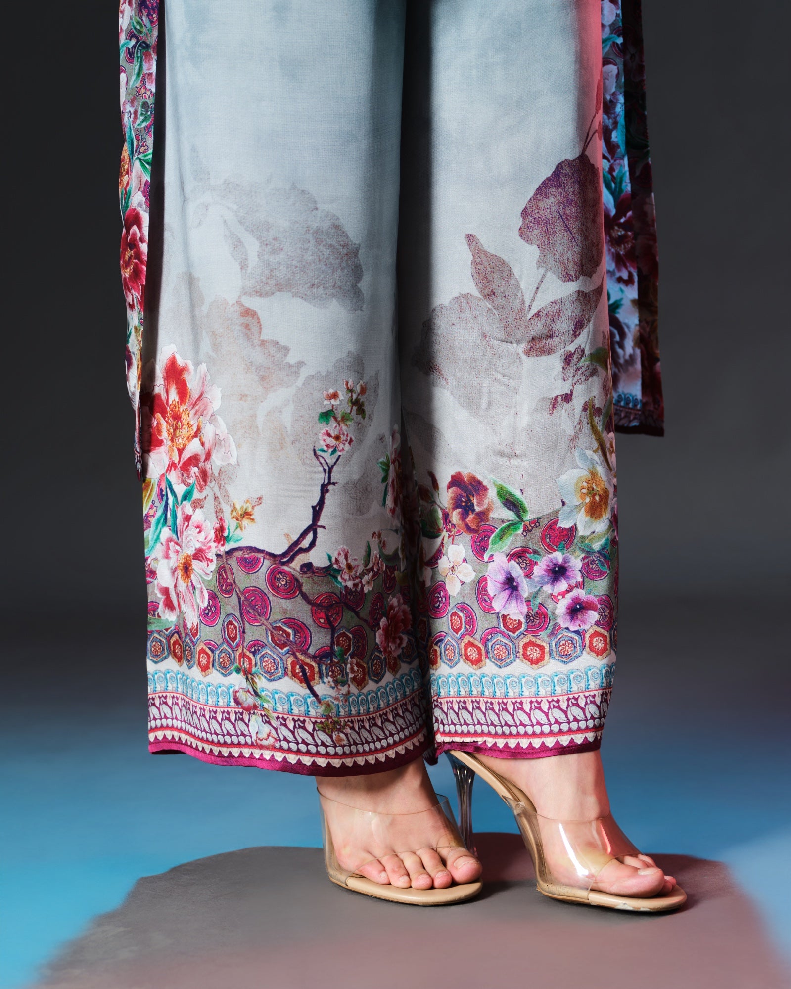 Ikebana : Ghazala - Blue Slate