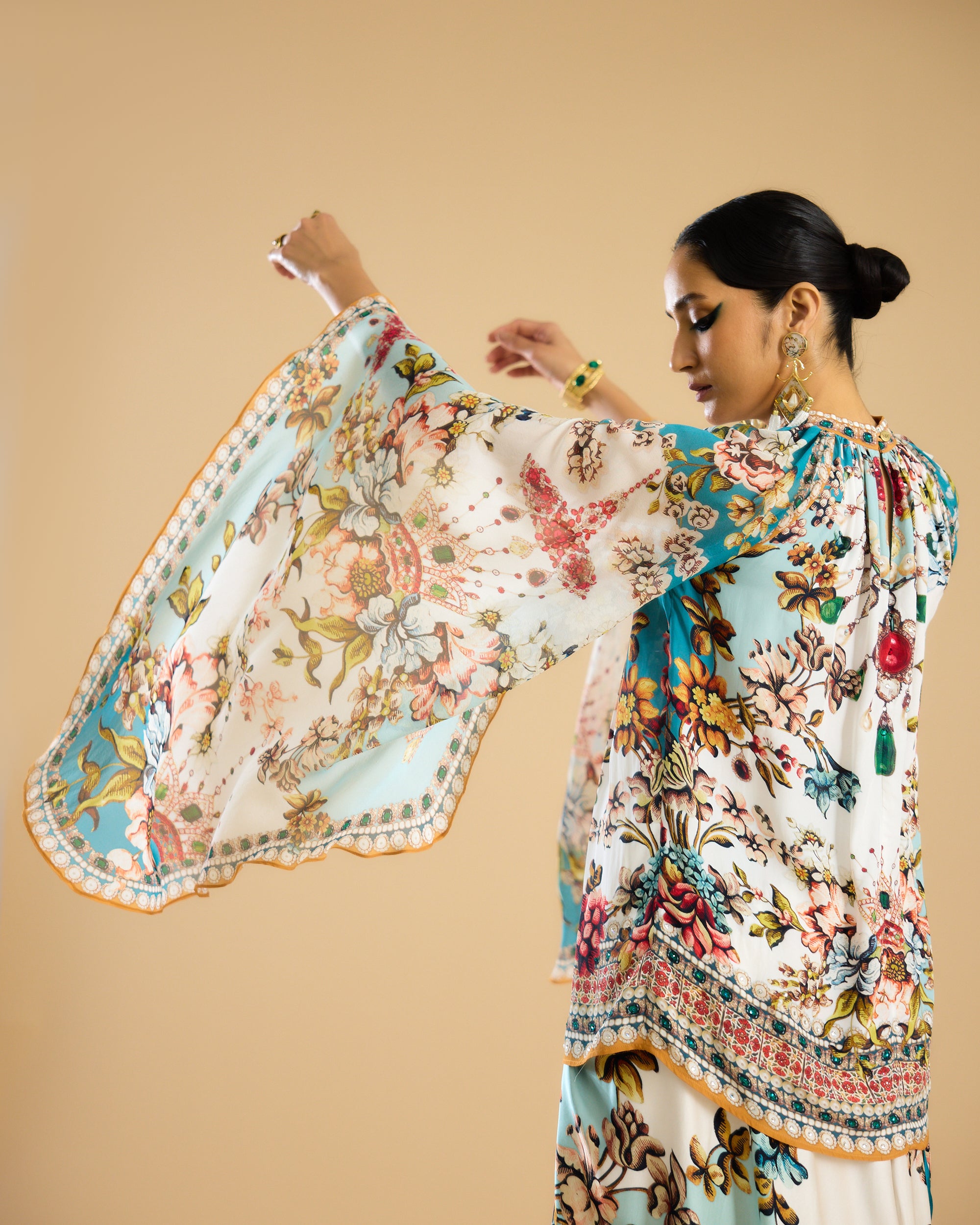 Nizam : Misba - Ivory/Aqua