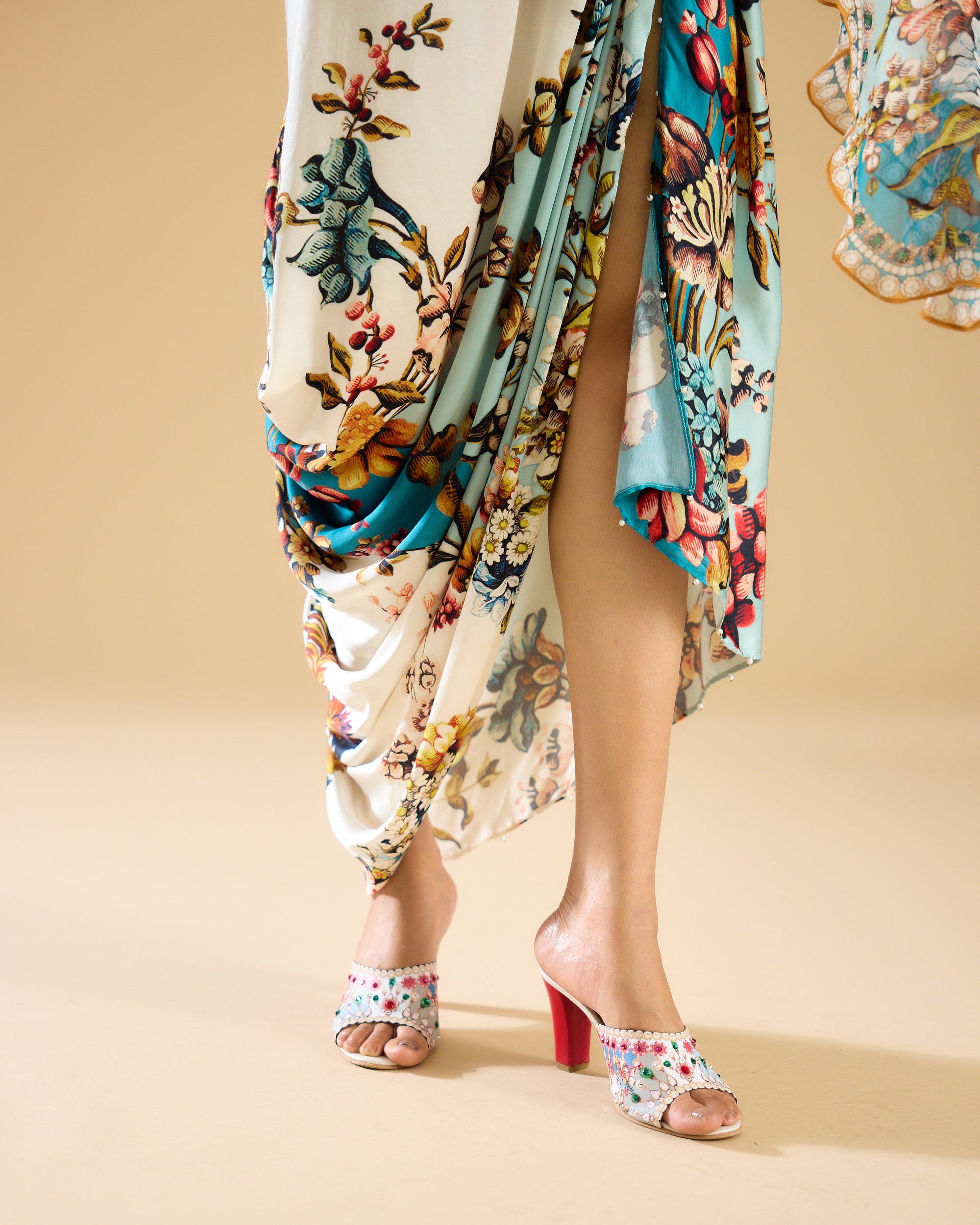 Nizam : Misba - Ivory/Aqua