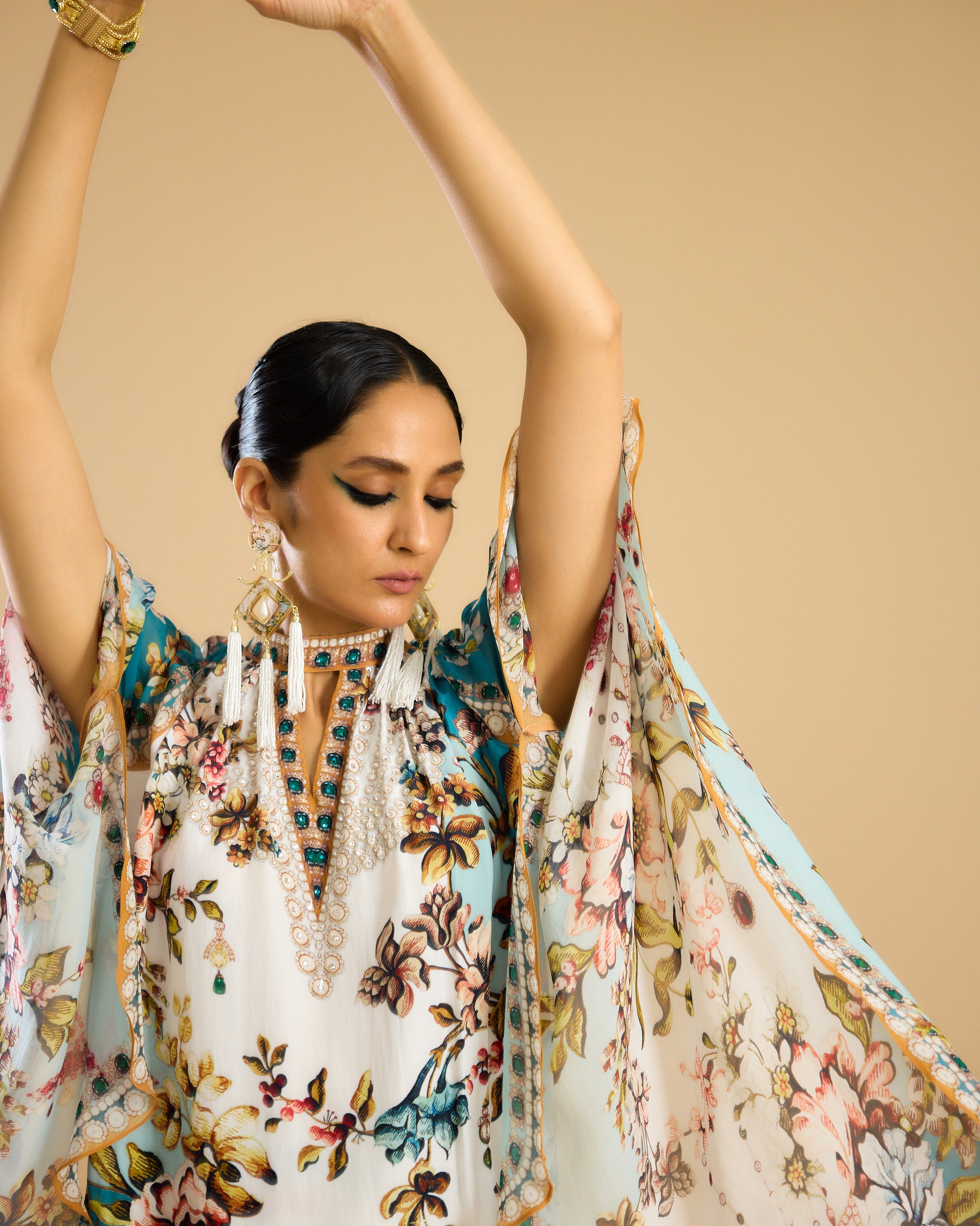 Nizam : Misba - Ivory/Aqua