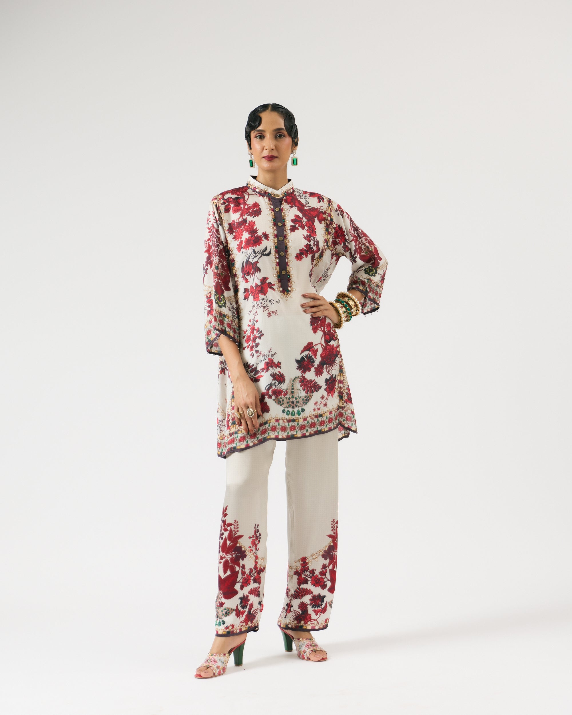 Nizam : Ghazal - Ivory/Red