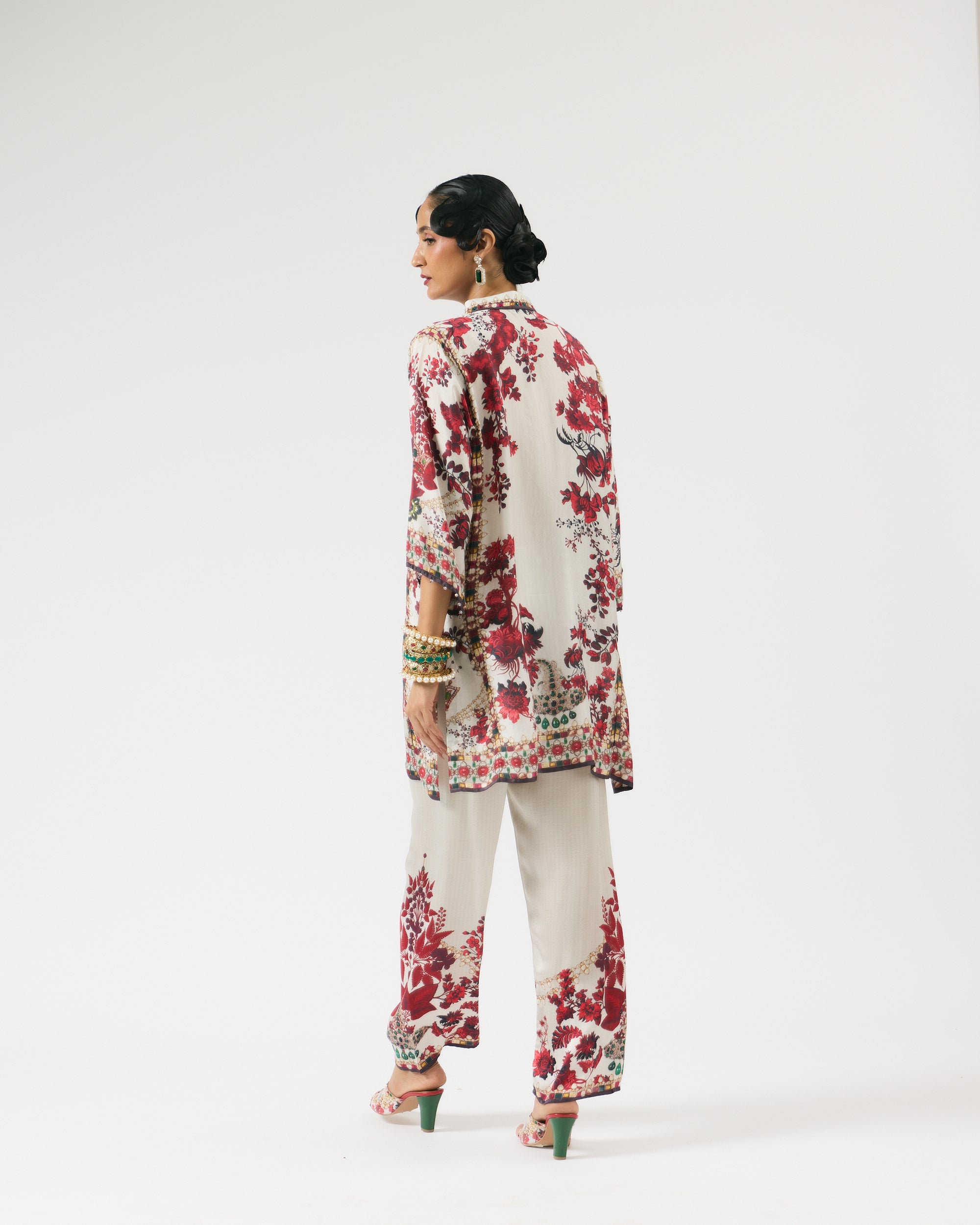 Nizam : Ghazal - Ivory/Red