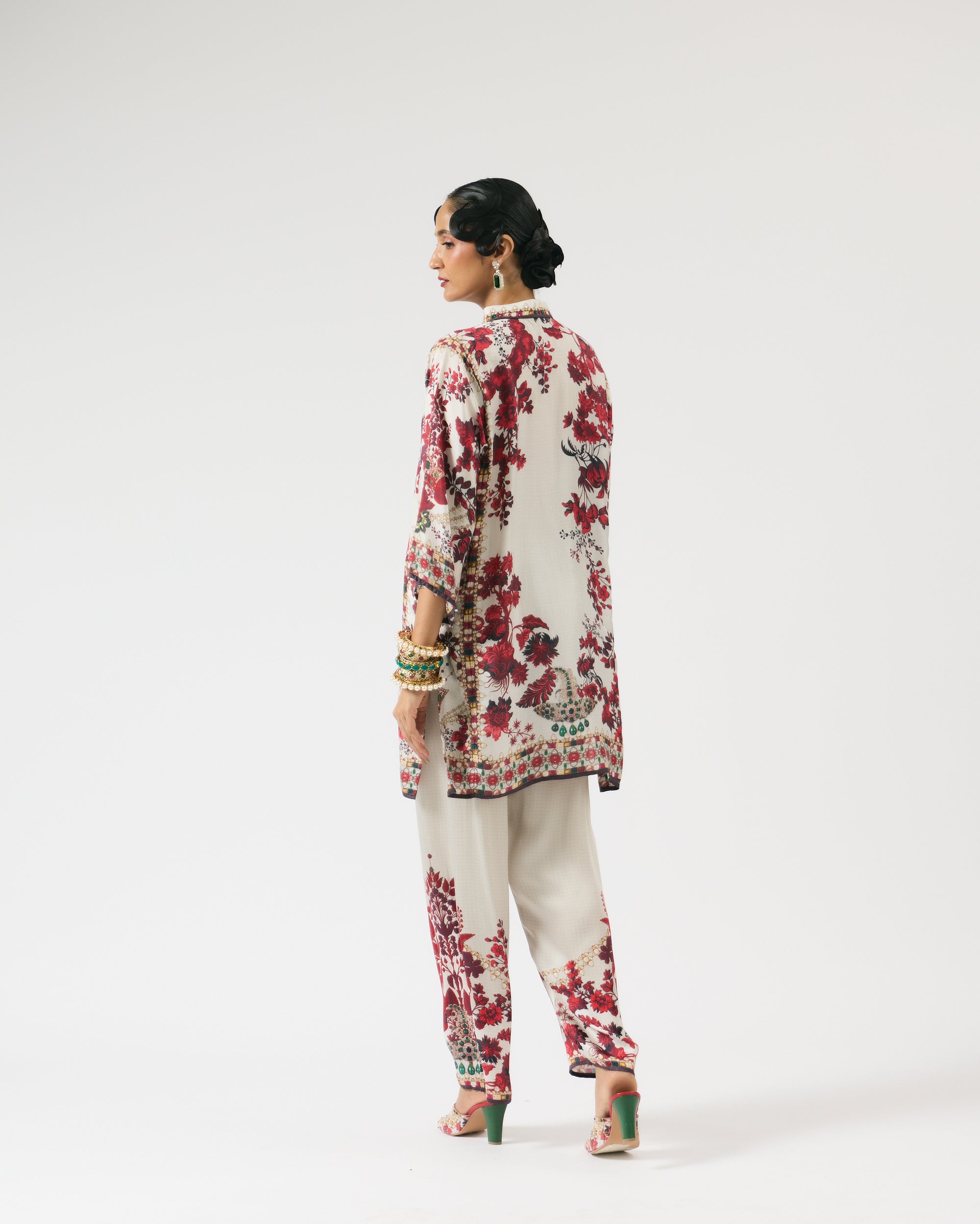 Nizam : Ghazal - Ivory/Red