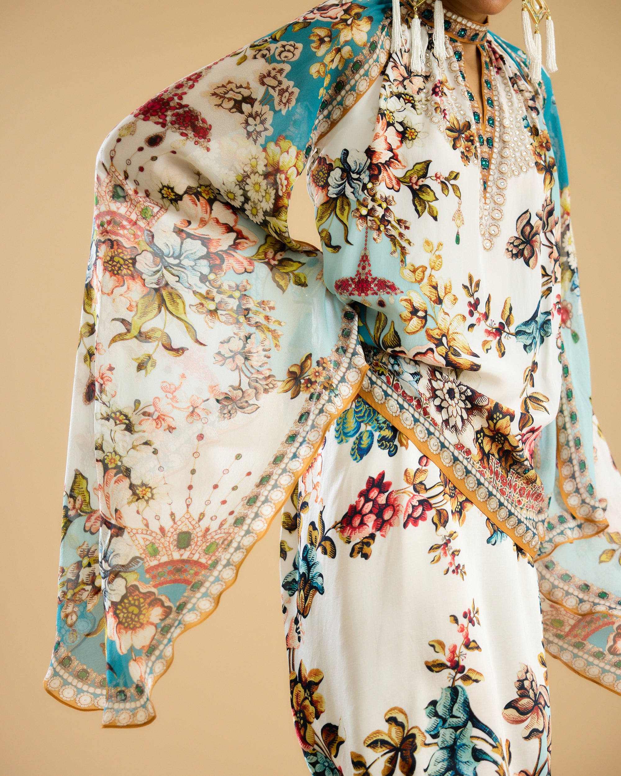 Nizam : Misba - Ivory/Aqua