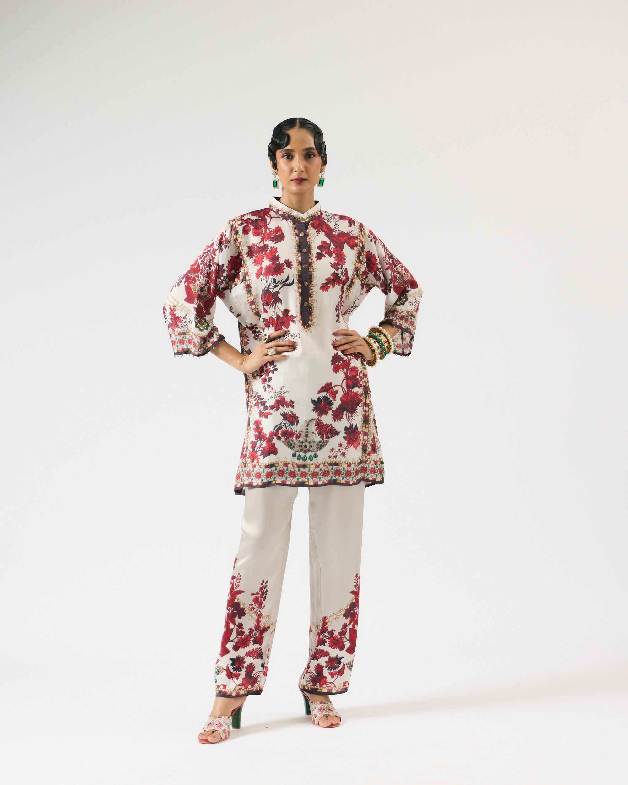 Nizam : Ghazal - Ivory/Red