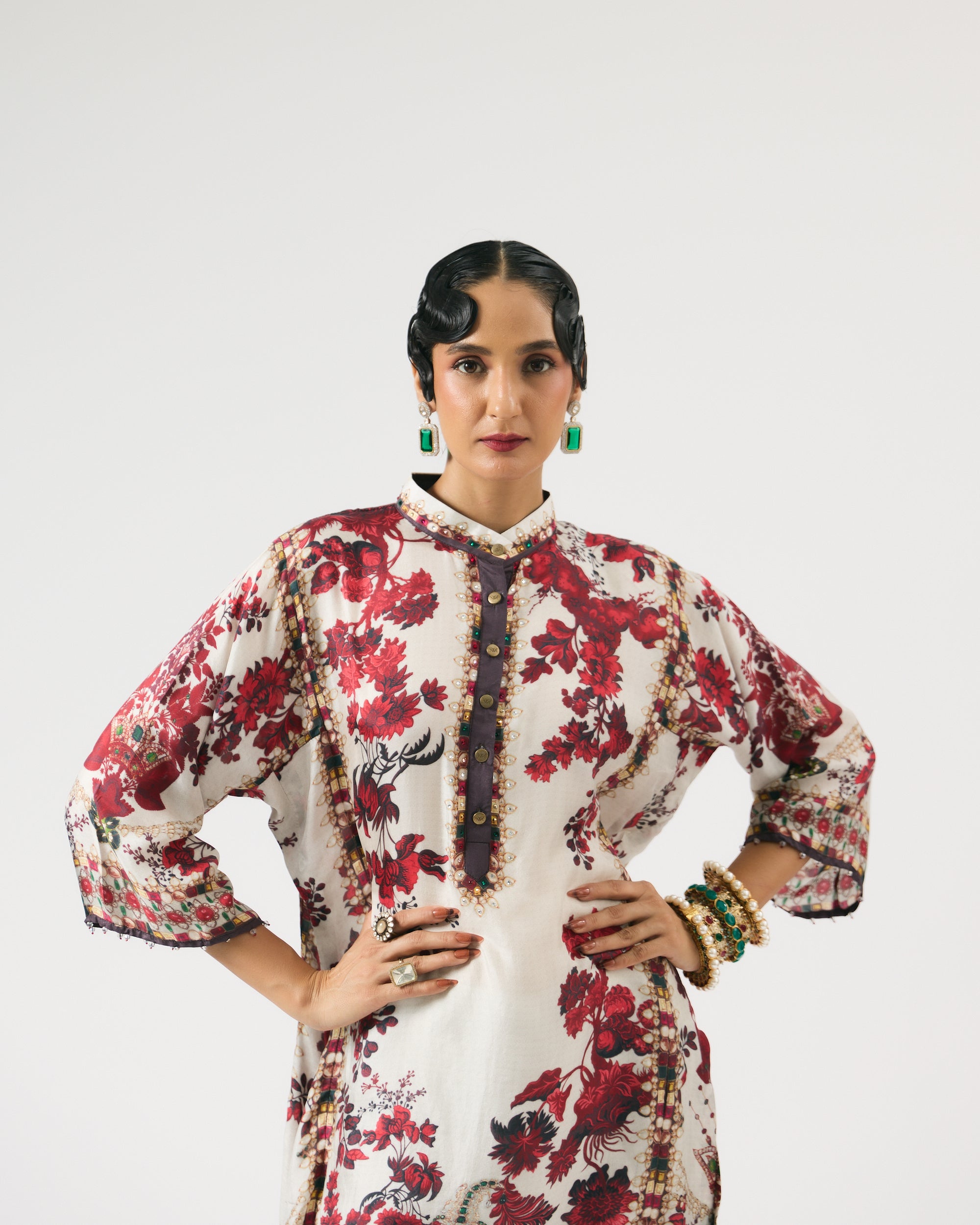 Nizam : Ghazal - Ivory/Red