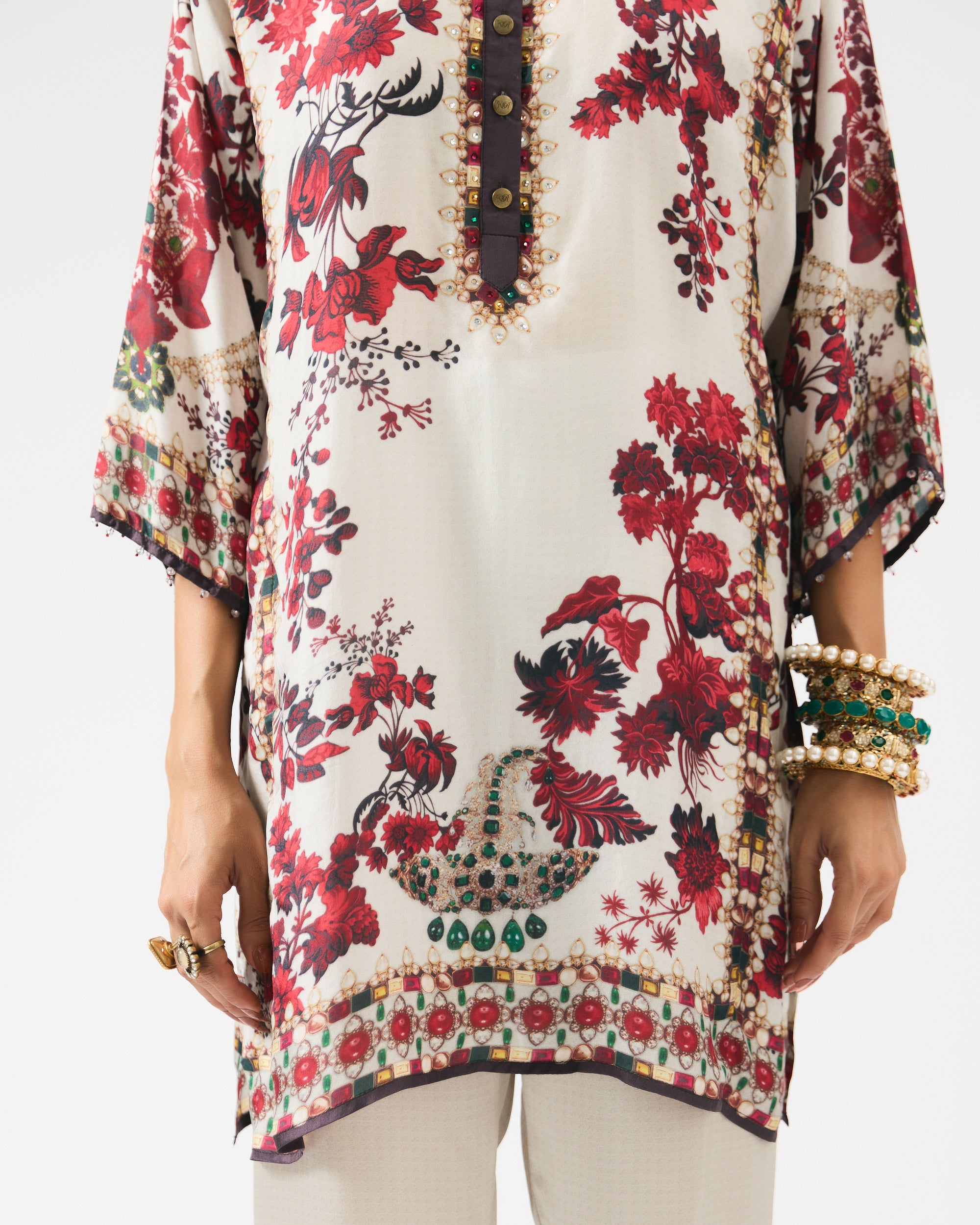 Nizam : Ghazal - Ivory/Red