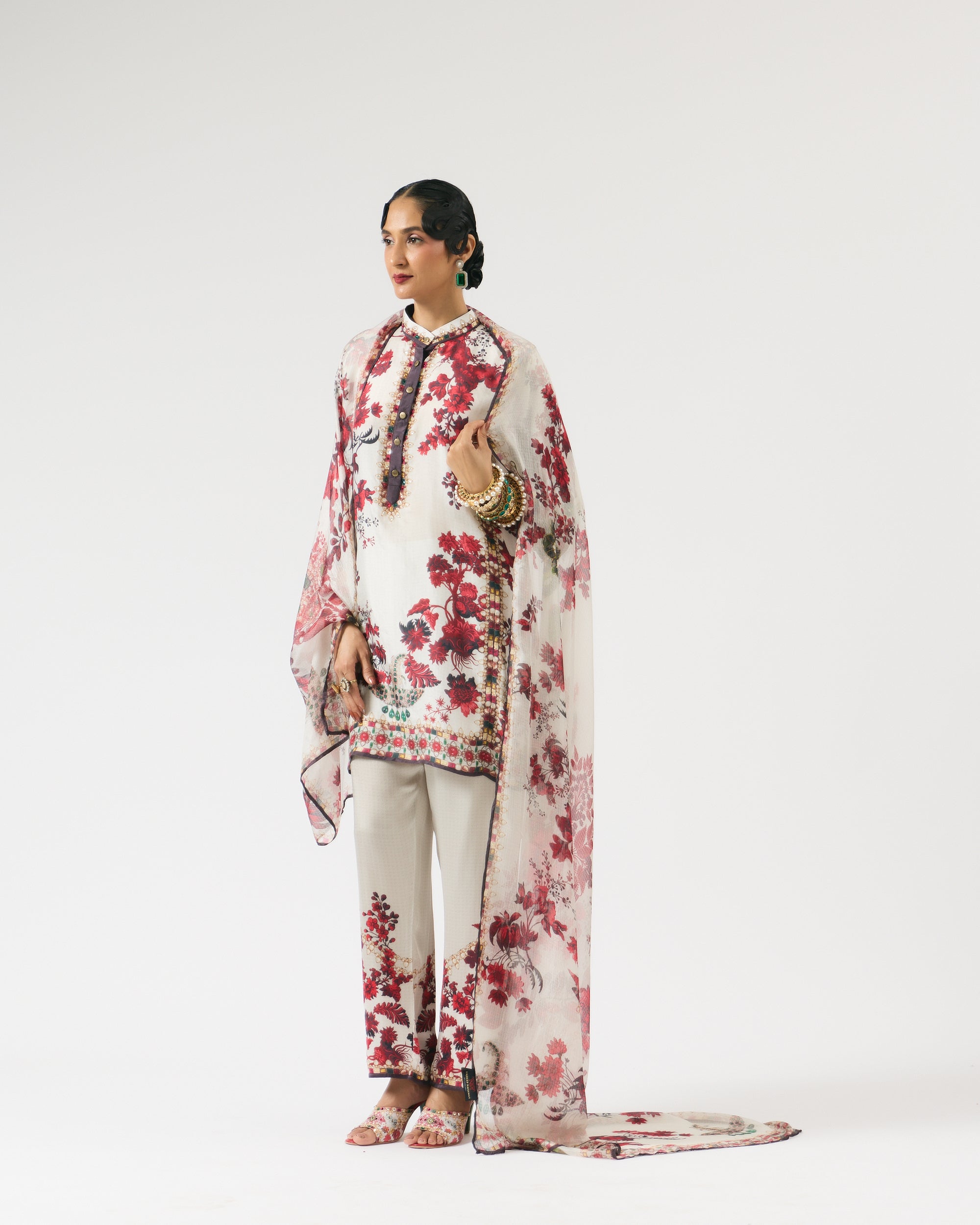 Nizam : Ghazal - Ivory/Red