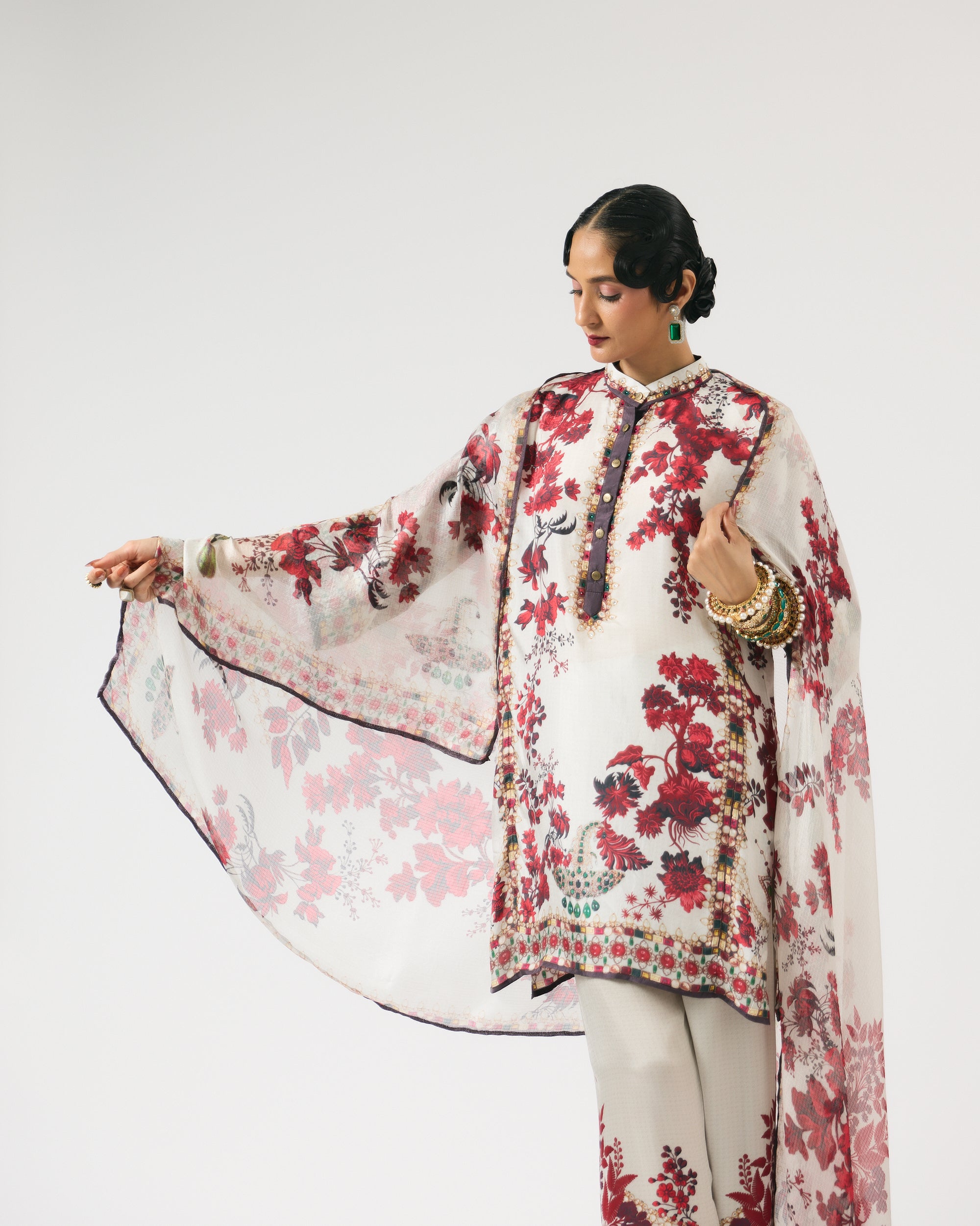 Nizam : Ghazal - Ivory/Red