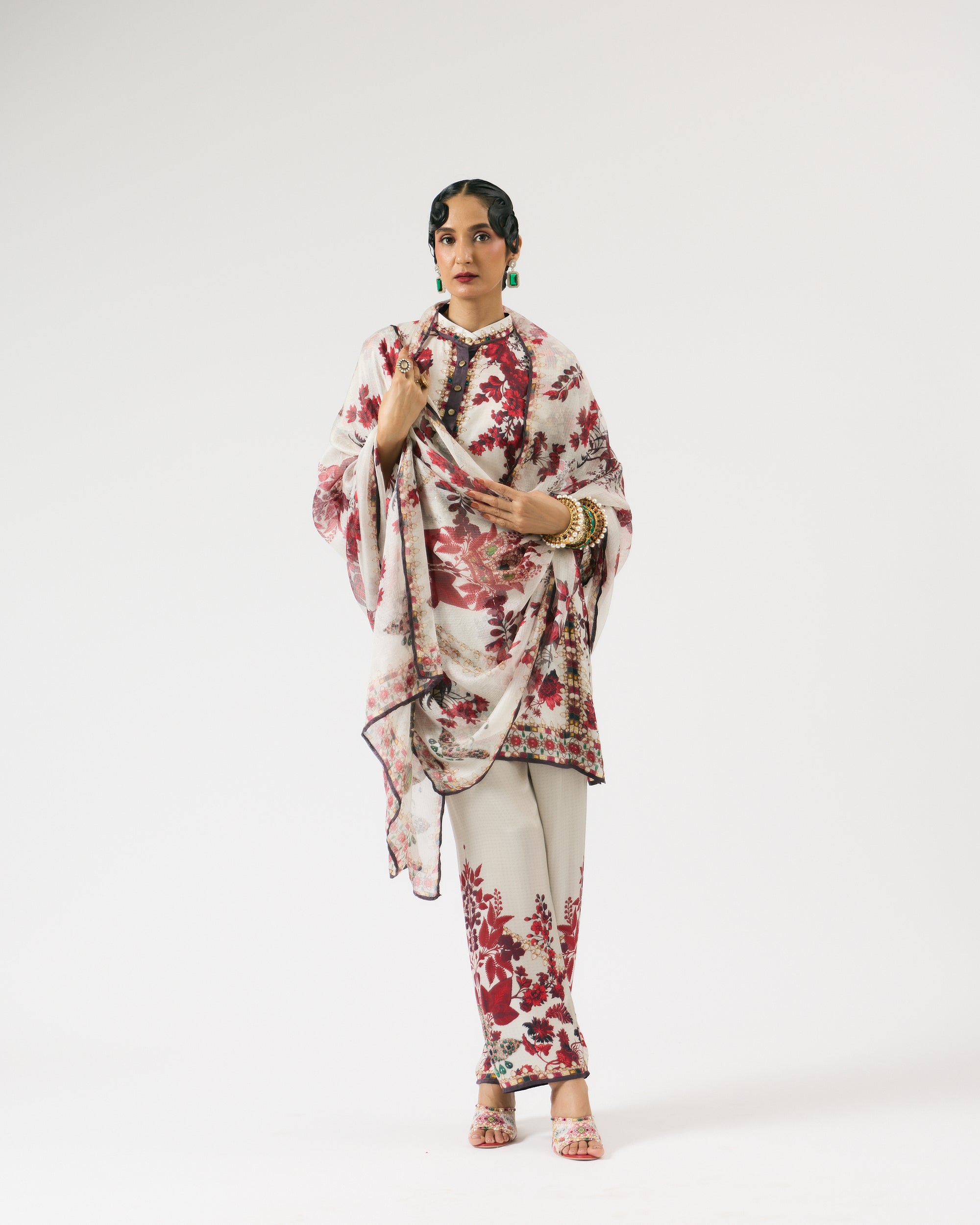 Nizam : Ghazal - Ivory/Red