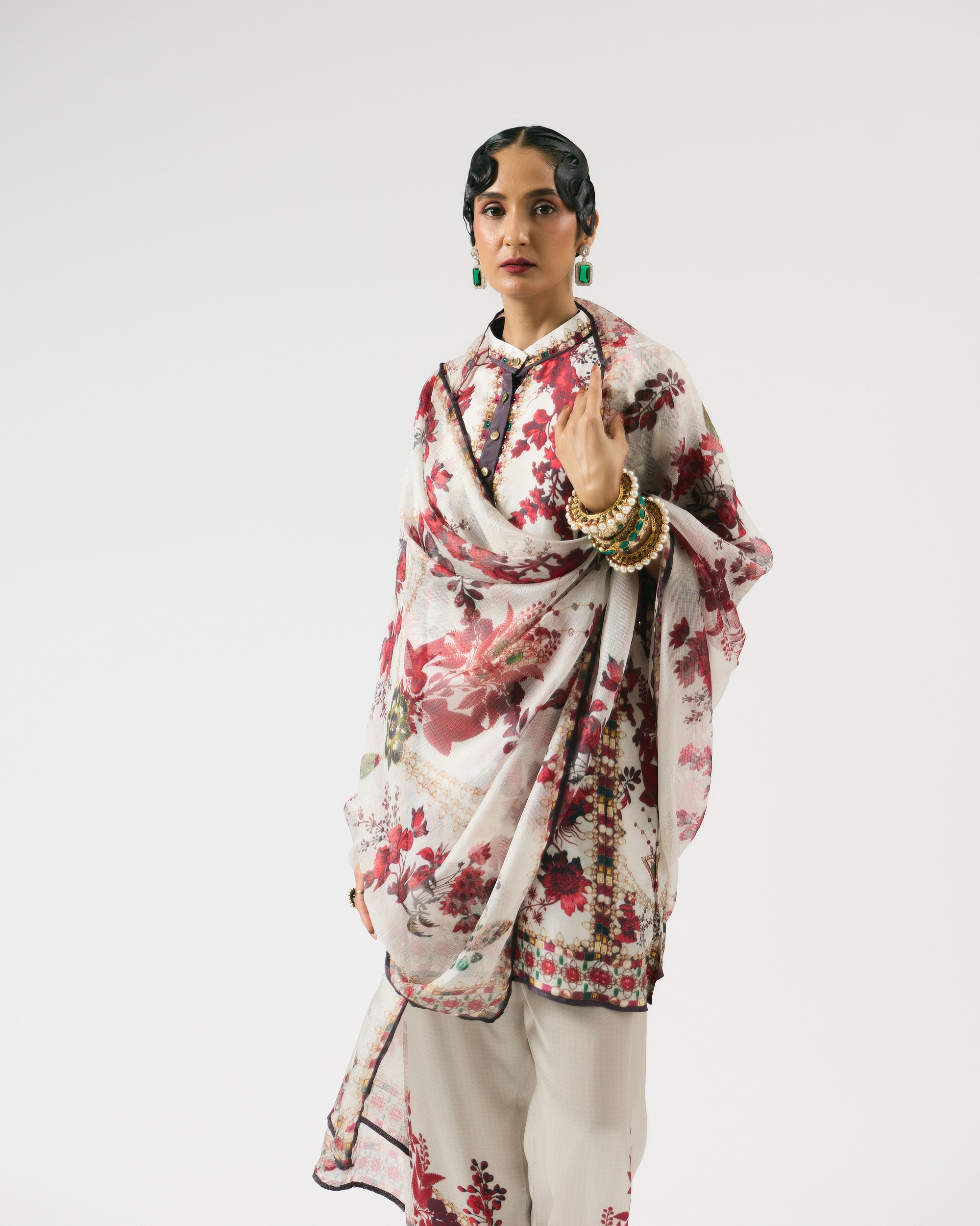 Nizam : Ghazal - Ivory/Red
