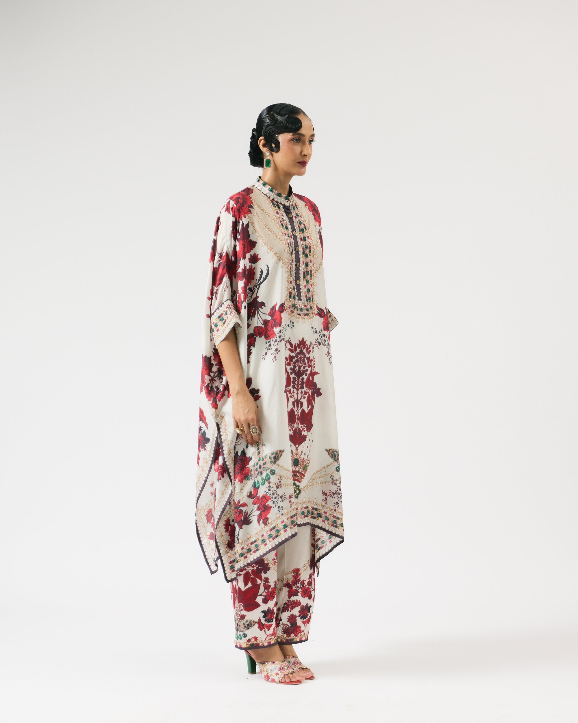 Nizam : Chantelle - Ivory/Red