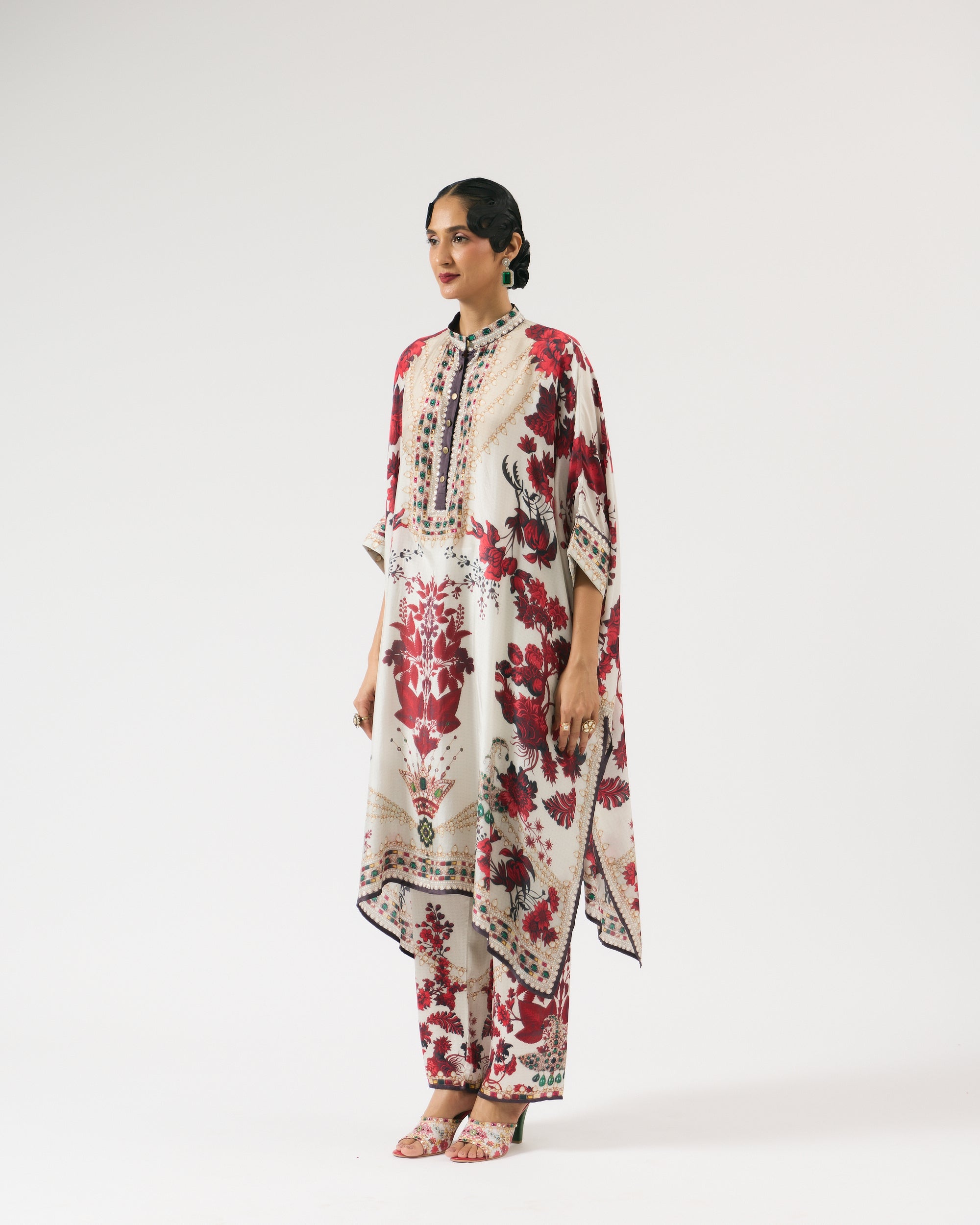 Nizam : Chantelle - Ivory/Red