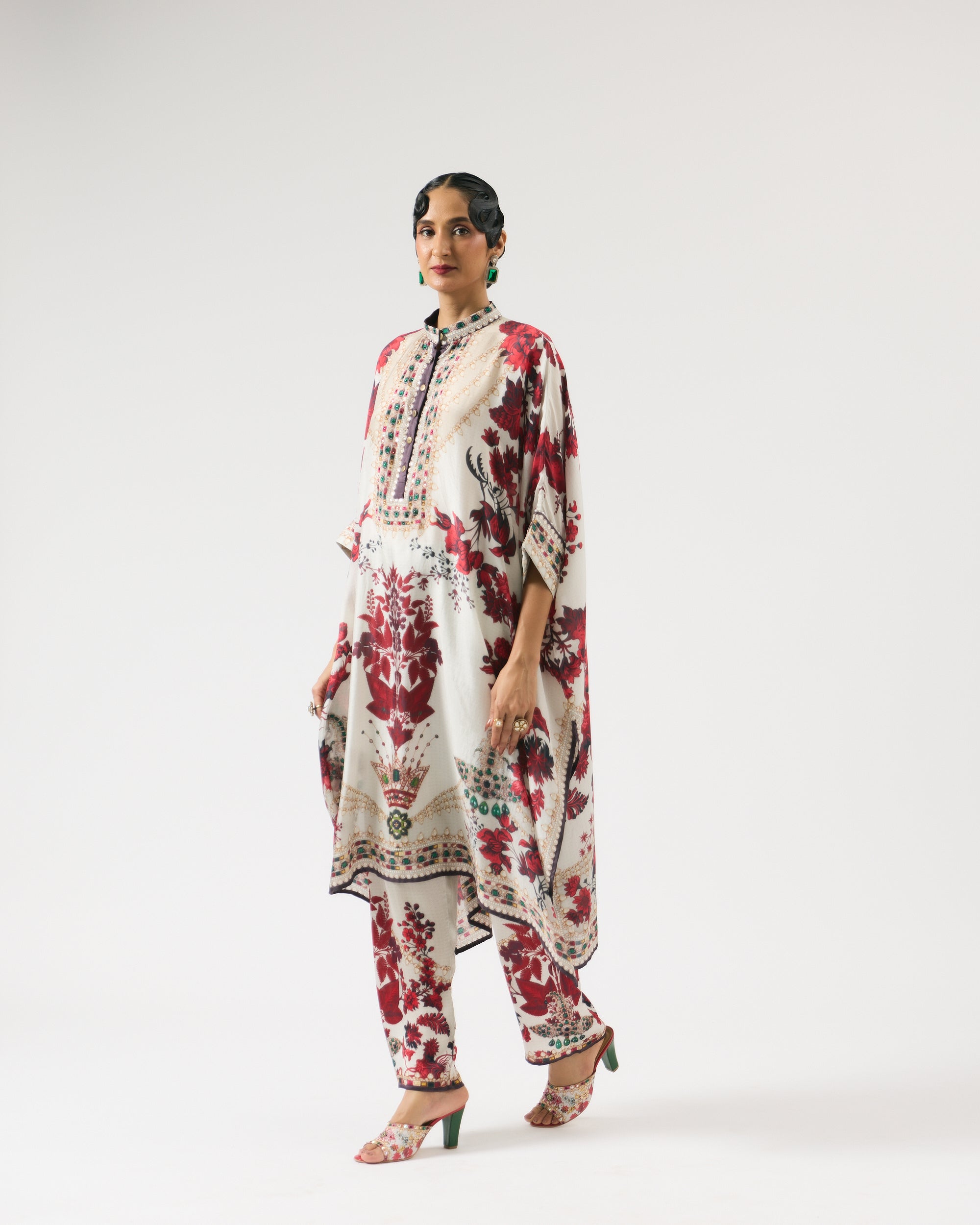 Nizam : Chantelle - Ivory/Red