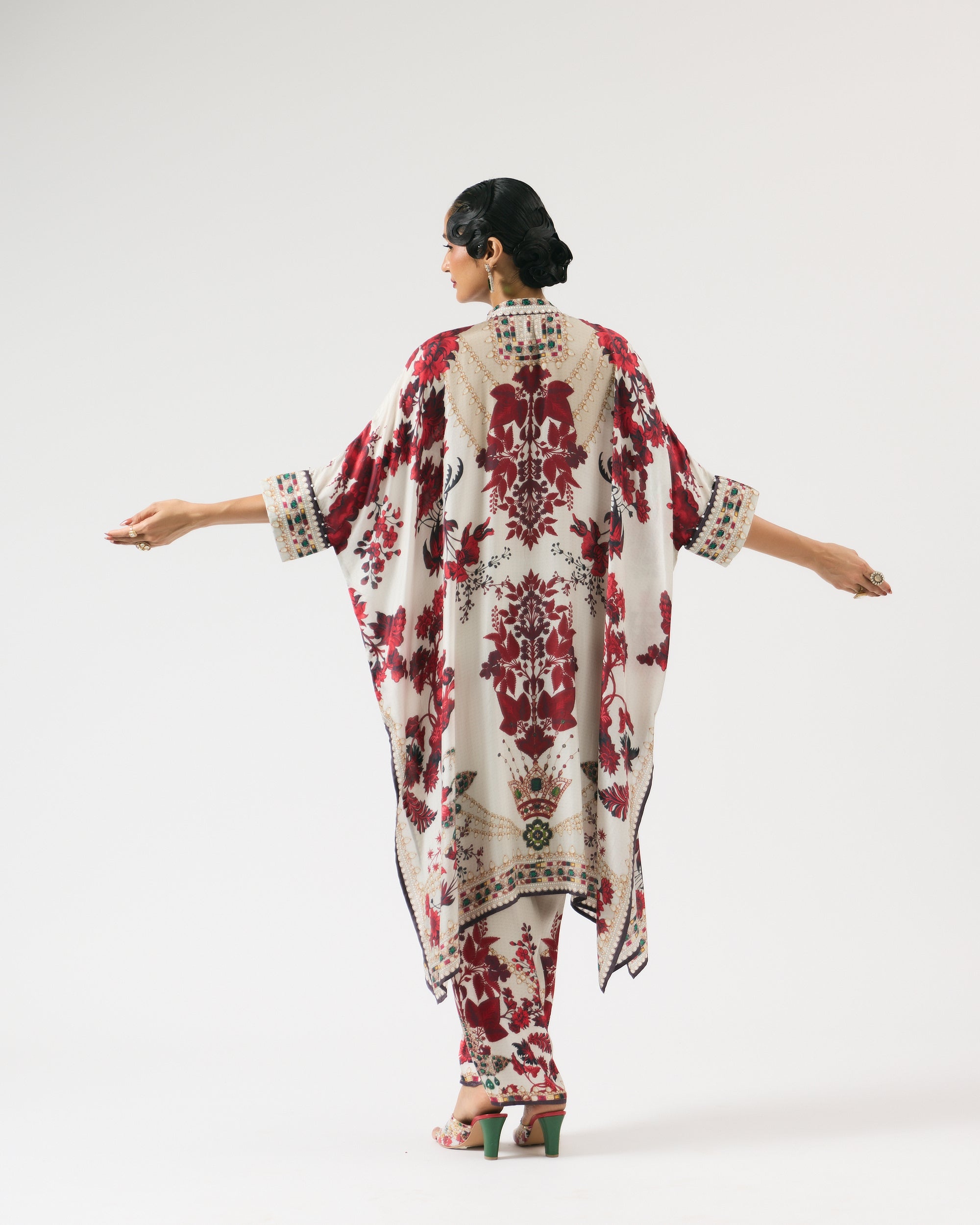 Nizam : Chantelle - Ivory/Red
