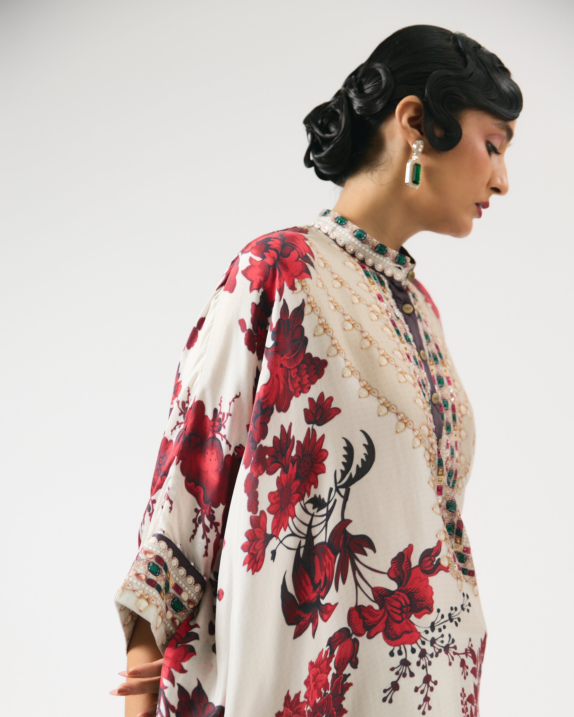 Nizam : Chantelle - Ivory/Red
