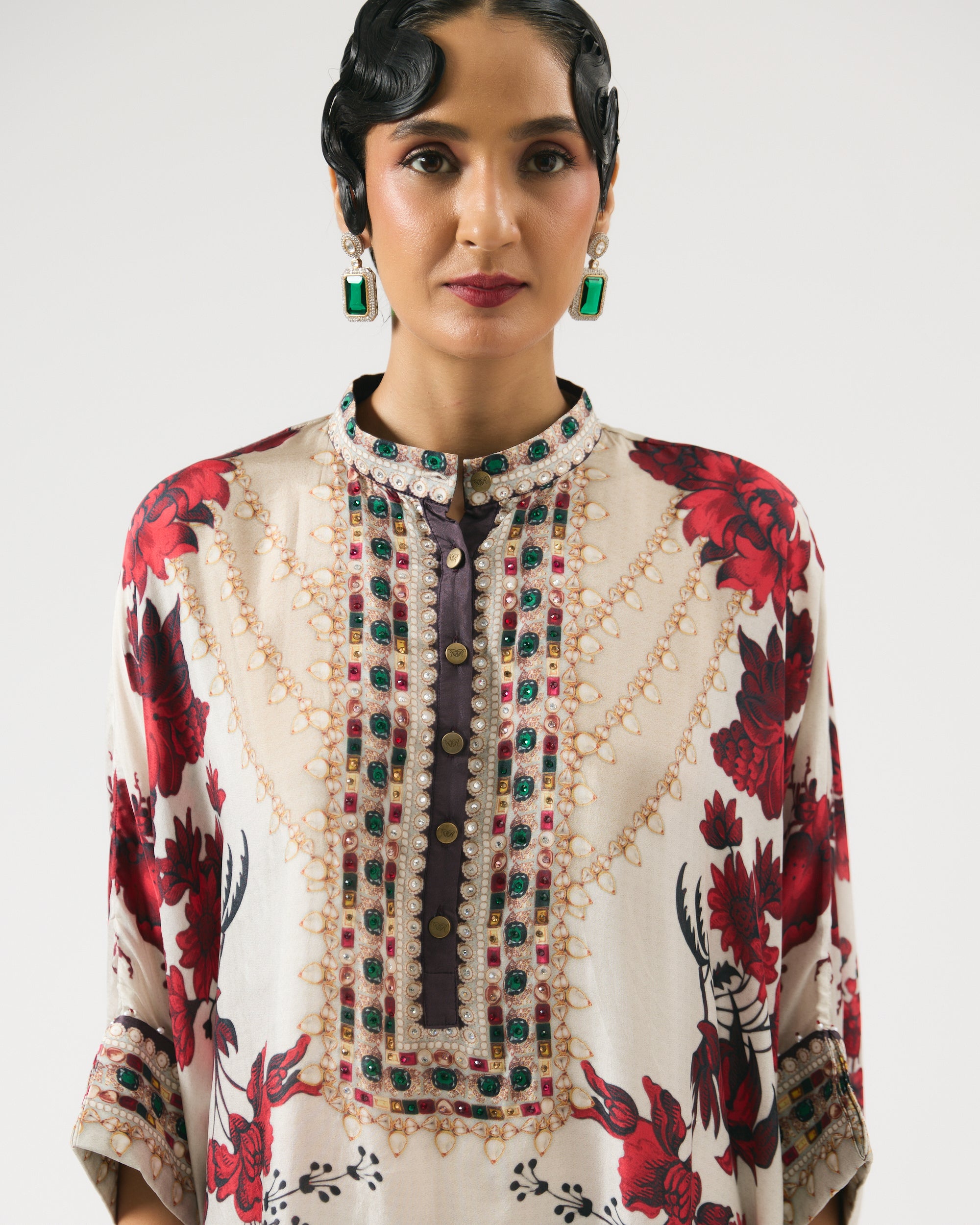 Nizam : Chantelle - Ivory/Red